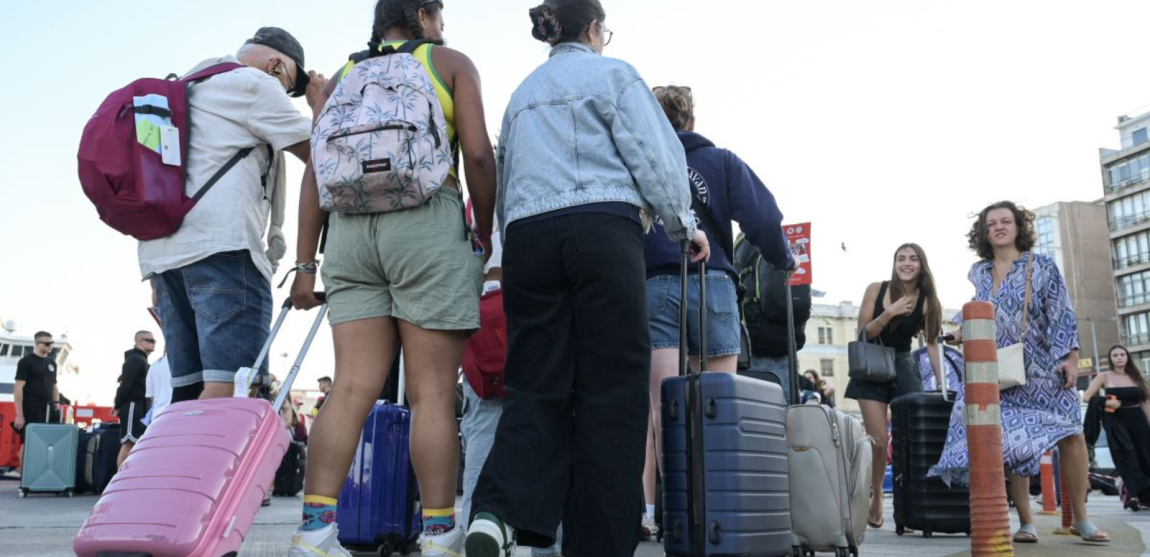 ΤτΕ: Απογειώθηκε ο τουρισμός στο ενδεκάμηνο του 2025 - Ήρθαν 36.7 εκατ. τουρίστες