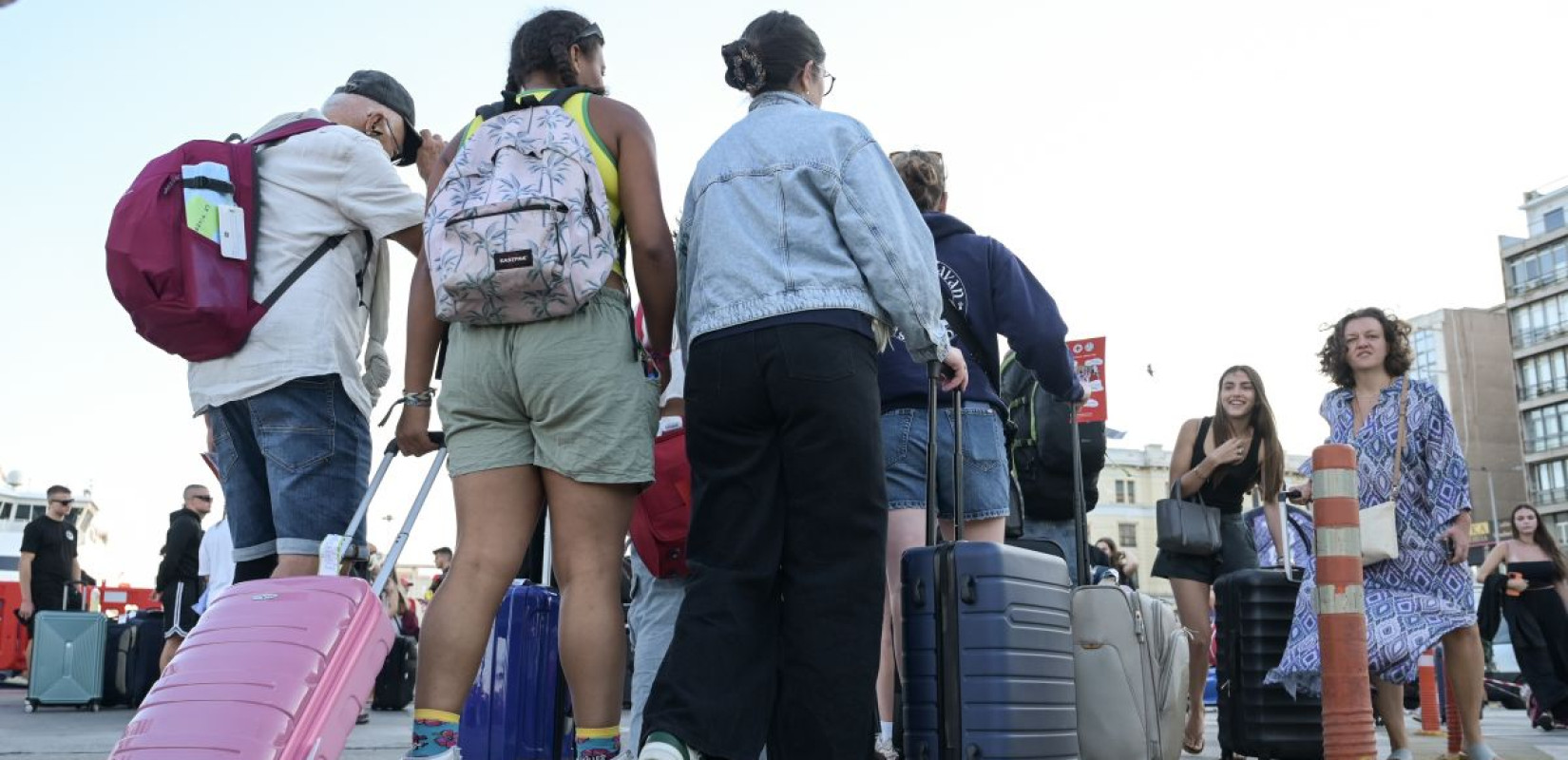 Τουρισμός: Άλμα 36,9% στις εισπράξεις με πάνω από 5,2 εκατ. τουρίστες το πρώτο τετράμηνο του 2026