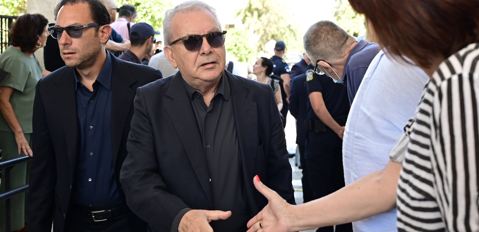 Απαγορεύτηκε στο Μανώλη Μητσιά να τραγουδήσει Μάνο Χατζιδάκι: «Πολύ λυπηρό, ο λαός τελικά έδωσε τη λύση»