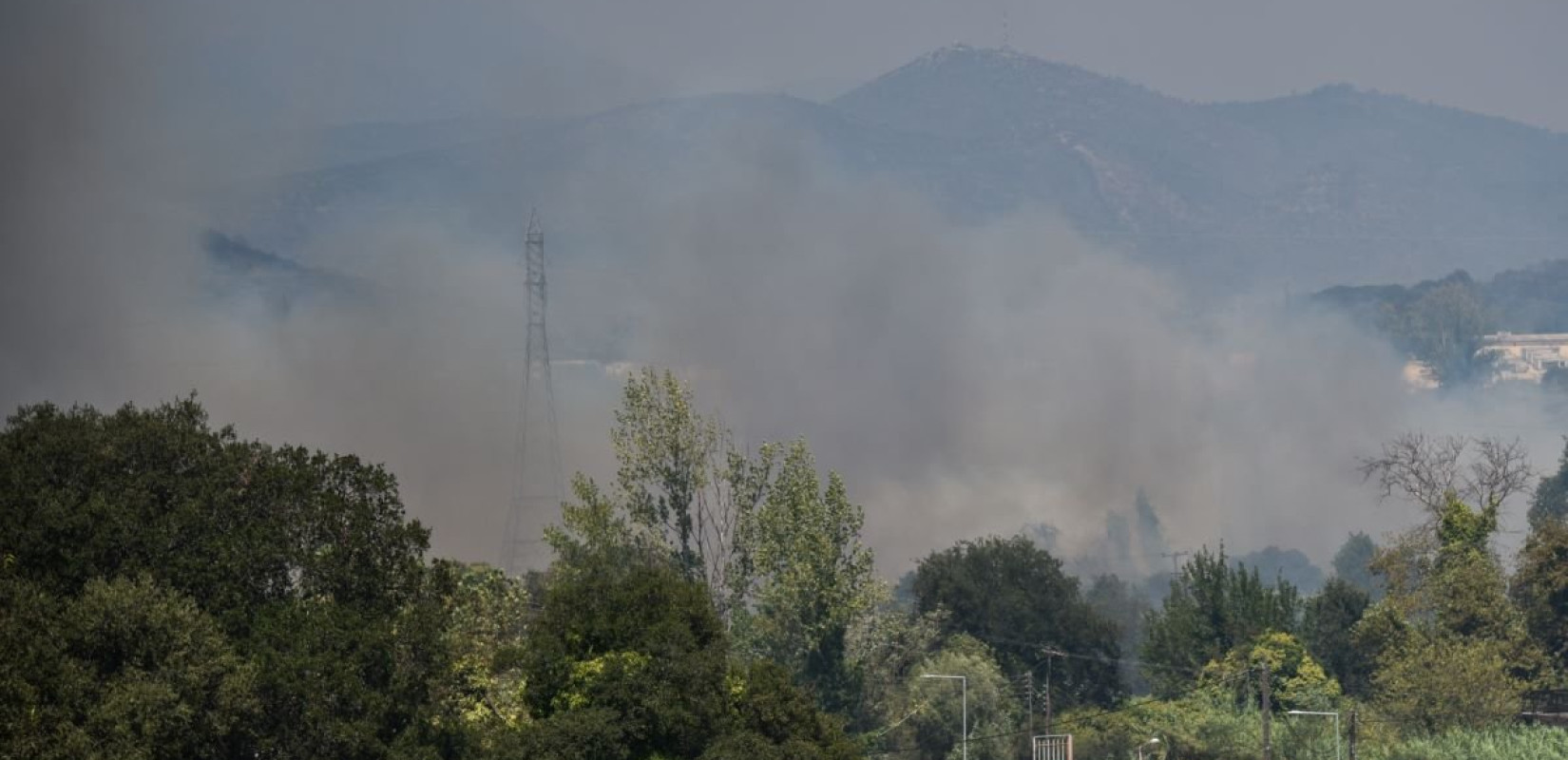 Δυο πυρκαγιές πιθανόν από κεραυνούς σε Αρκαδία και Θεσπρωτία - Δεν απειλούνται σπίτια