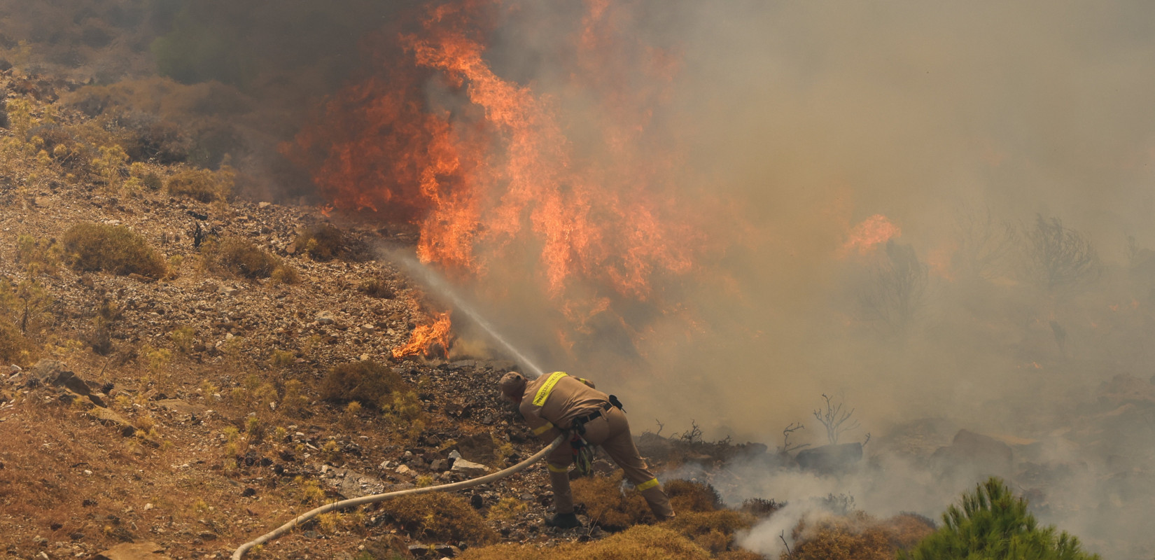 Καμπανάκι Λαγουβάρδου για τις πυρκαγιές: Ήδη 454.000 καμένα στρέμματα στην Ελλάδα από την αρχή του 2025 - 9.000.000 στην Ευρώπη