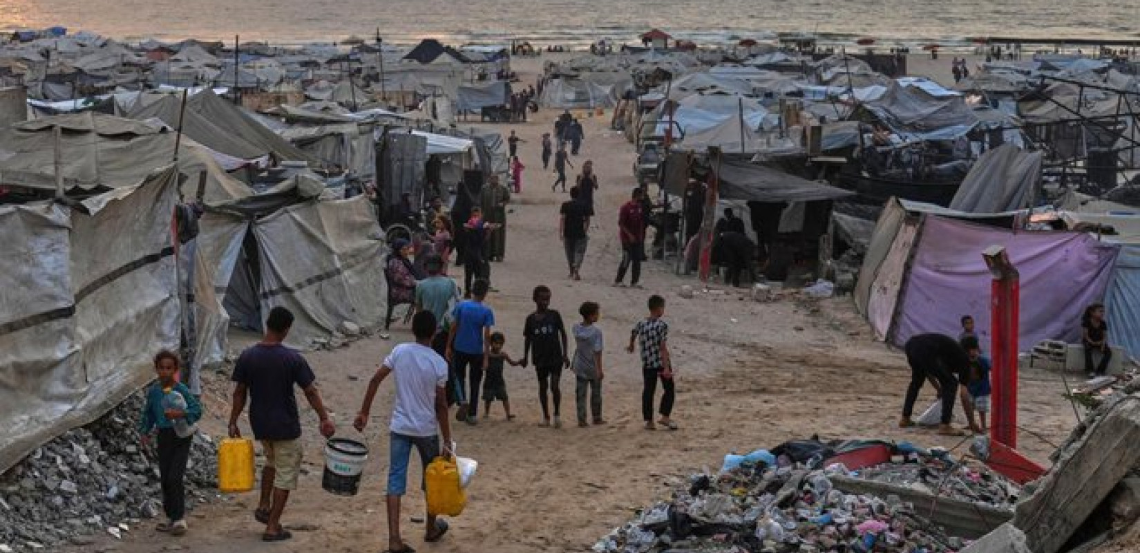 Γάζα: 60.000 τόνοι τροφίμων έτοιμοι για διανομή