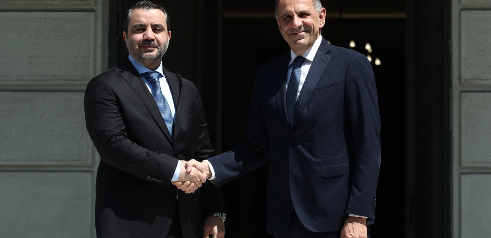 Γ.Γεραπετρίτης στον Σύρο ομόλογό του: Αμείωτο ενδιαφέρον της Ελλάδας για την προστασία των χριστιανικών πληθυσμών
