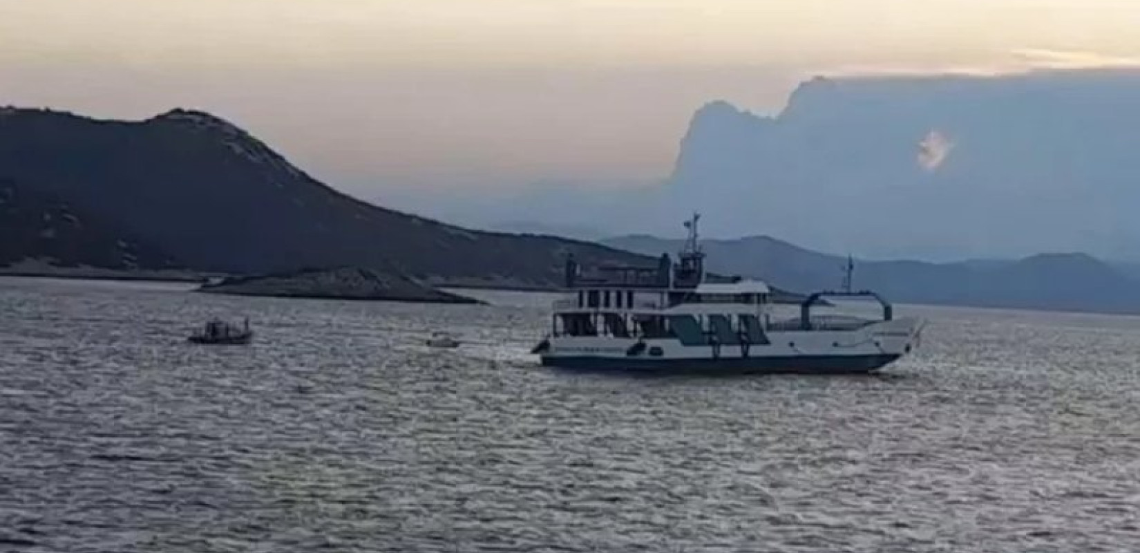 Στον εισαγγελέα Χαλκίδας ο καπετάνιος του πλοίου που προσάραξε στα Ν. Στύρα