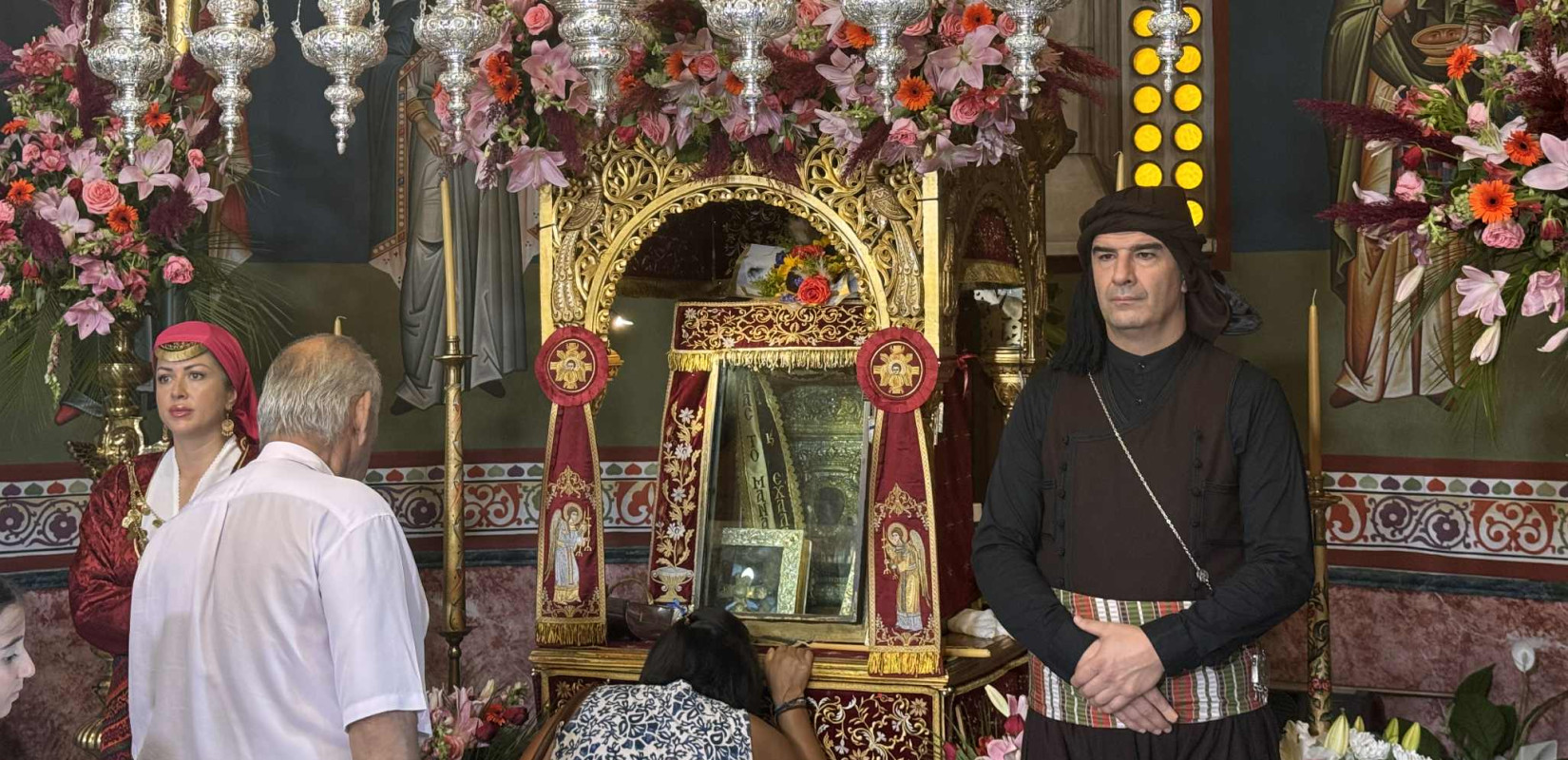 Ημαθία: Με λαμπρότητα και συγκίνηση οι λατρευτικές εκδήλωσης στην Παναγία Σουμελά