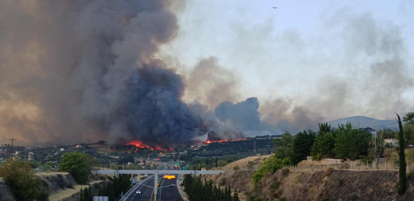 Πάτρα: Το χρονικό της καταστροφικής πυρκαγιάς μέσα από τα μάτια τριών κατοίκων (βίντεο)
