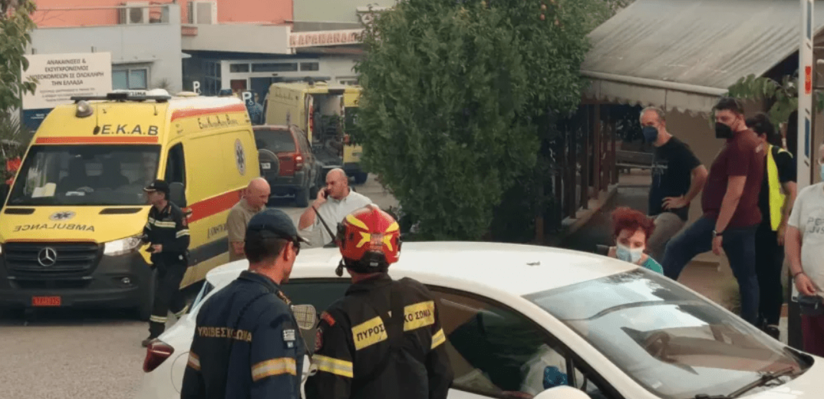 Αχαΐα: Στην Αρόη Πάτρας η φωτιά - Μεγάλη μάχη να μην φτάσει η φωτιά στην πόλη (βίντεο)