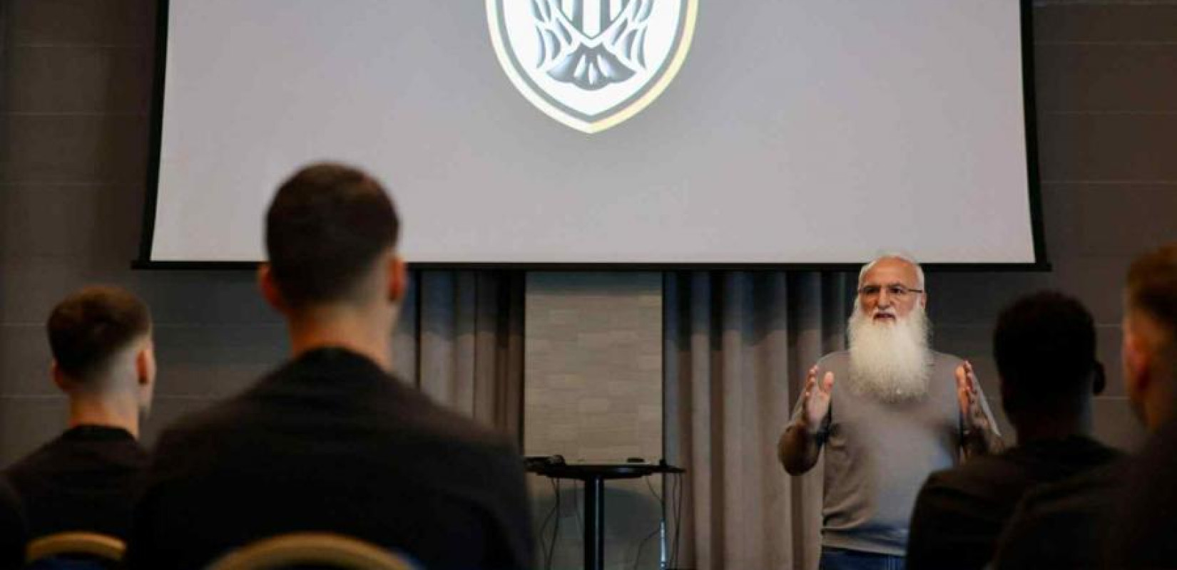 Ιβάν Σαββίδης στους ποδοσφαιριστές: «Να πεθάνετε για τον ΠΑΟΚ και τον κόσμο του»