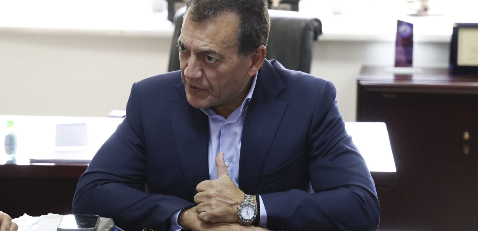 Βρούτσης: Ζήτησε άμεση προσφυγή στις κάλπες από την ΕΟΚ
