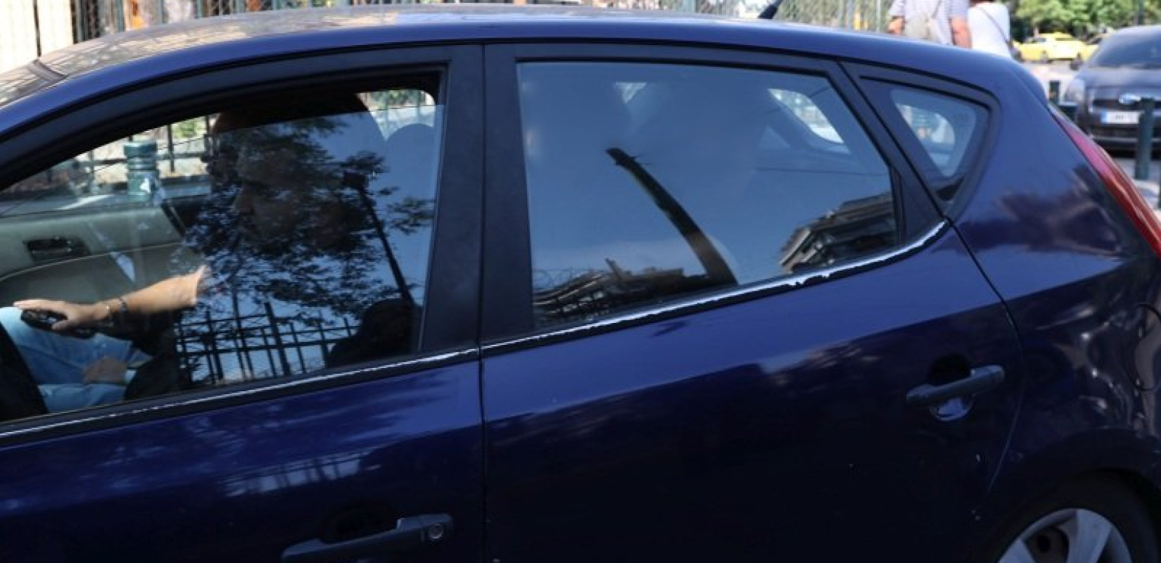 Δολοφονία στο Χαλάνδρι - Σε αμόκ ο 28χρονος δολοφόνος: Έσπασε τη λάμα του πρώτου μαχαιριού και έβγαλε δεύτερο