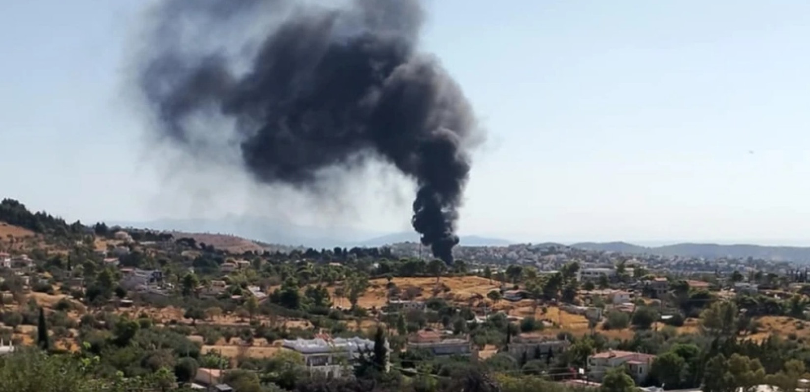 Αττική: Φωτιά στο Μουσικό Σχολείο της Παλλήνης