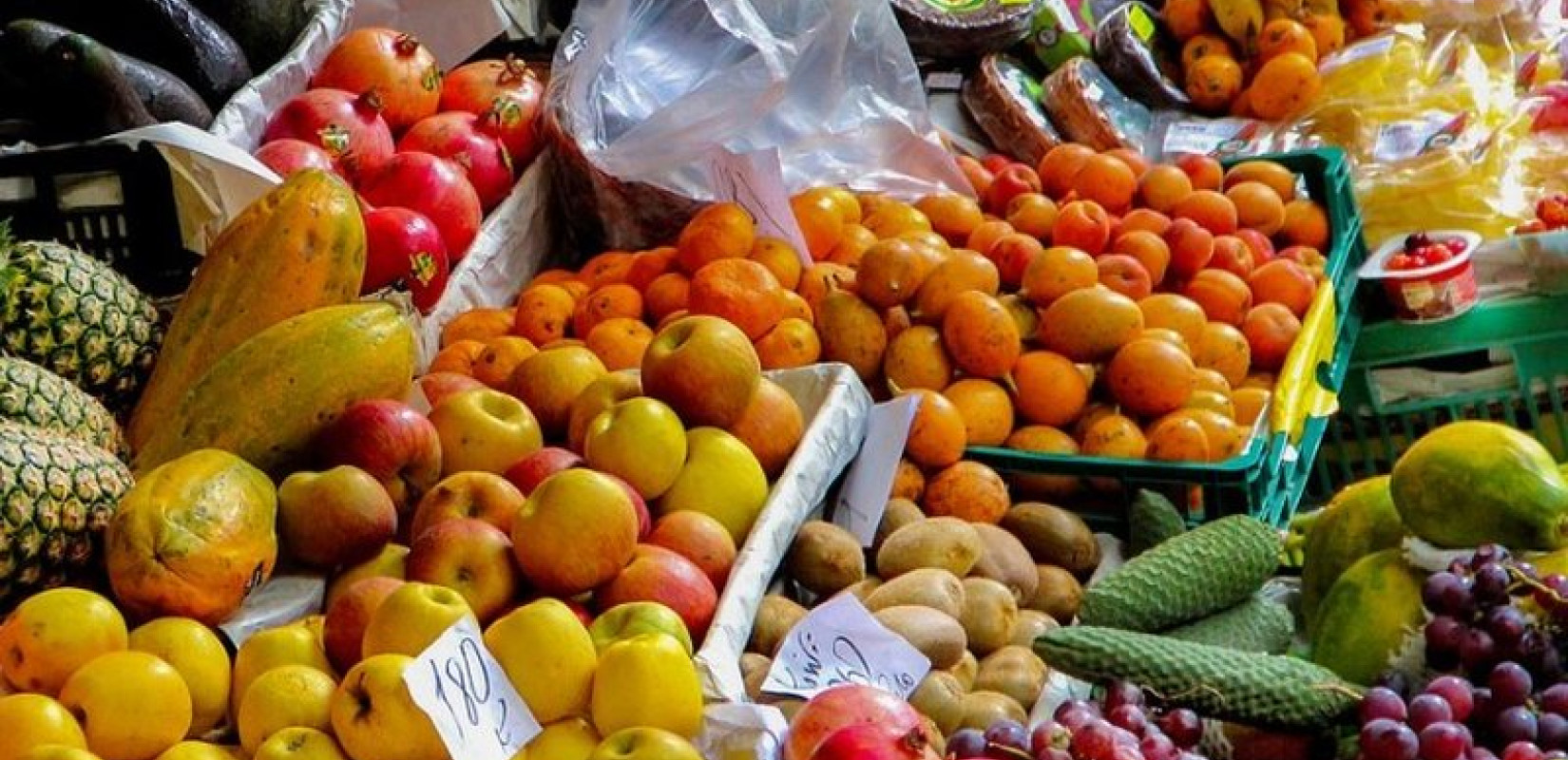 Το εορταστικό ωράριο λειτουργίας των λαϊκών αγορών