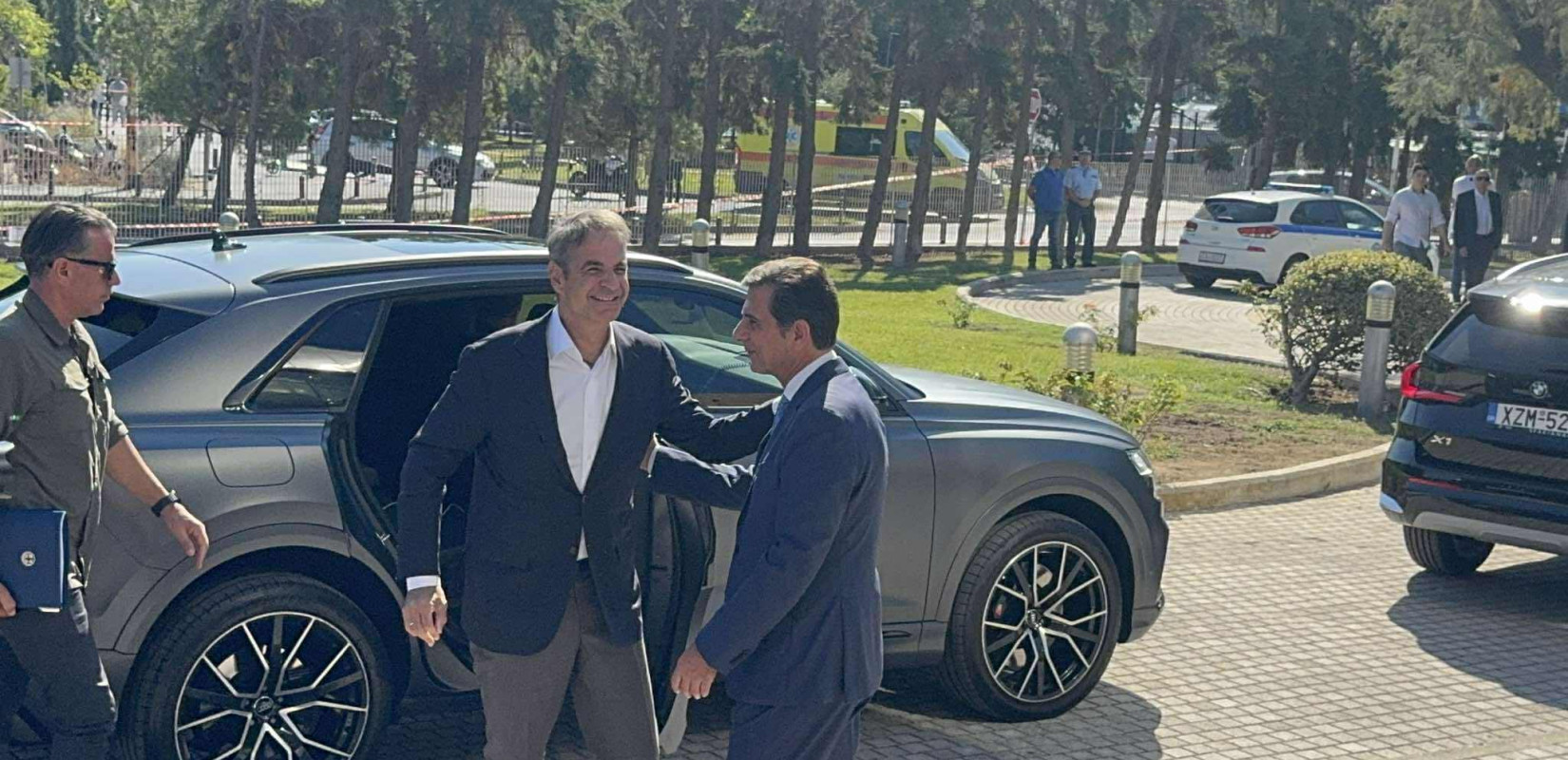 Στη Θεσσαλονίκη ο Κυριάκος Μητσοτάκης για τη σύσκεψη στο Μέγαρο Μουσικής - Στο προσκήνιο τα μεγάλα έργα και η ανάπλαση της ΔΕΘ  (βίντεο)