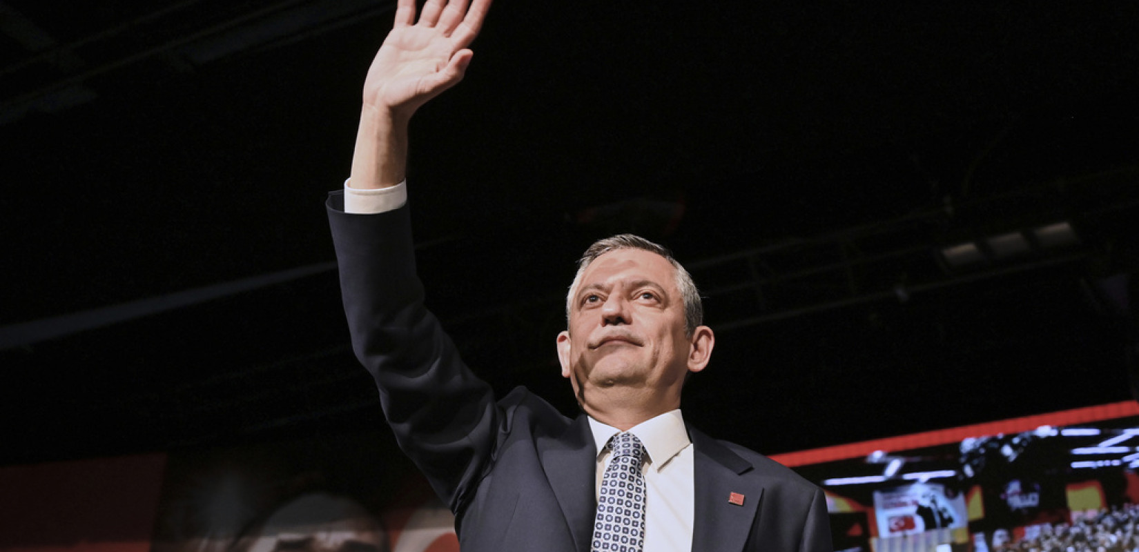 Τουρκία: Εισαγγελική έρευνα εις βάρος του προέδρου του CHP Οζγκιούρ Οζέλ