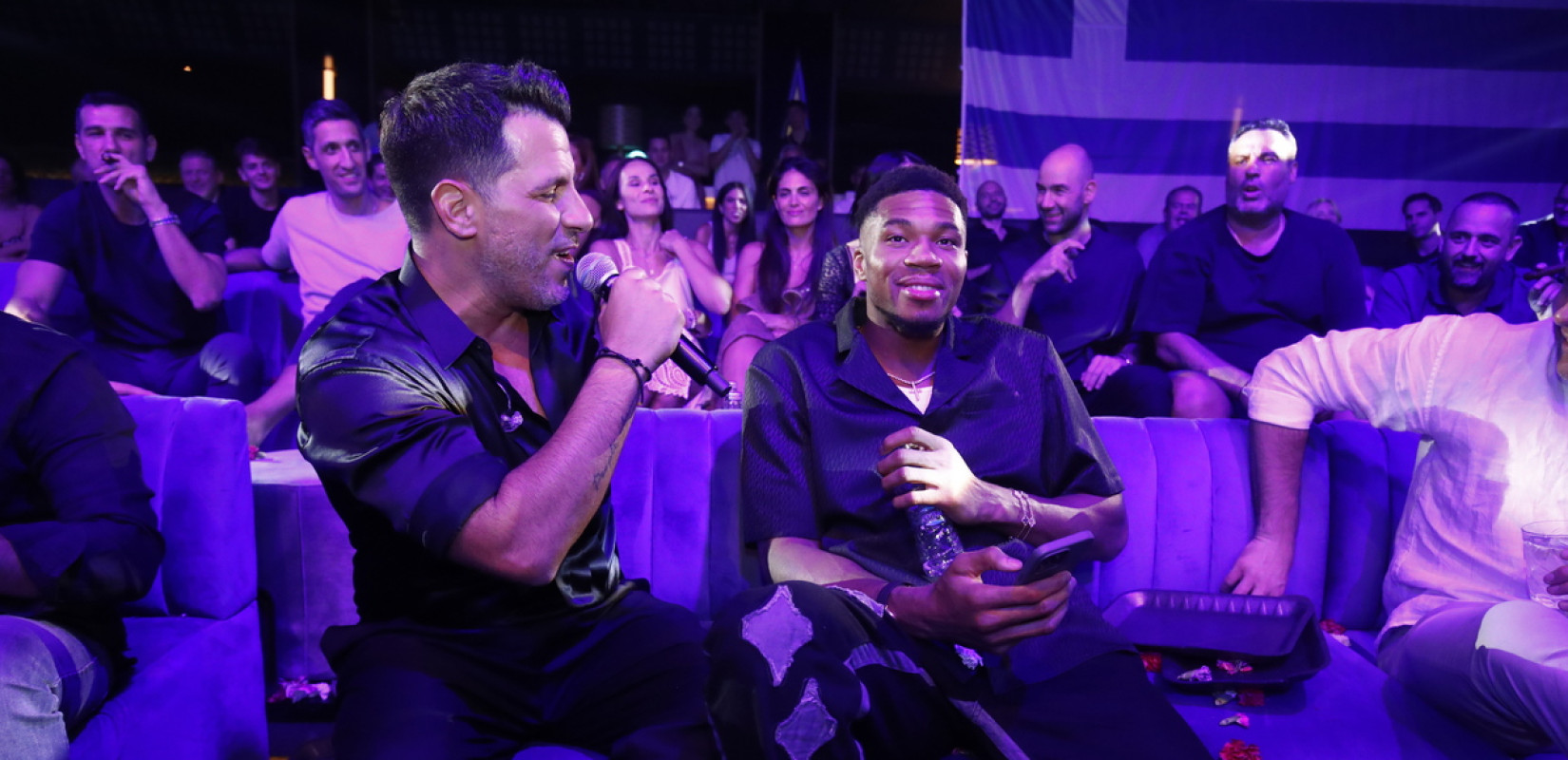 Μπάσκετ: Ξέφρενο γλέντι στα μπουζούκια για την χάλκινη Εθνική ομάδα (βίντεο)