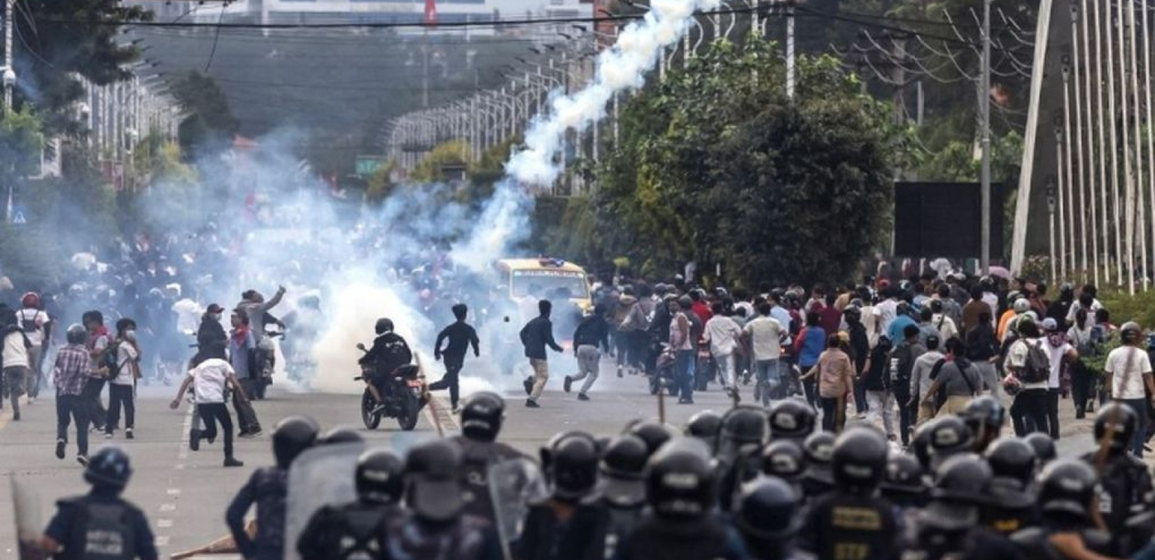 Νεπάλ: 19 νεκροί στις αντικυβερνητικές διαδηλώσεις - Παραιτήθηκε ο υπουργός Εσωτερικών (βίντεο)
