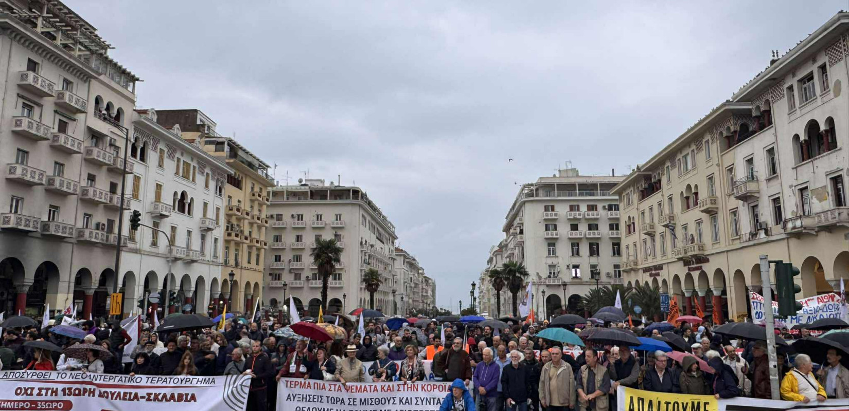 Σε απεργιακούς ρυθμούς η χώρα: «Όχι στο 13ωρο» - Κλειστοί σταθμοί μετρό, στάσεις εργασίας στον ΟΑΣΘ στη Θεσσαλονίκη