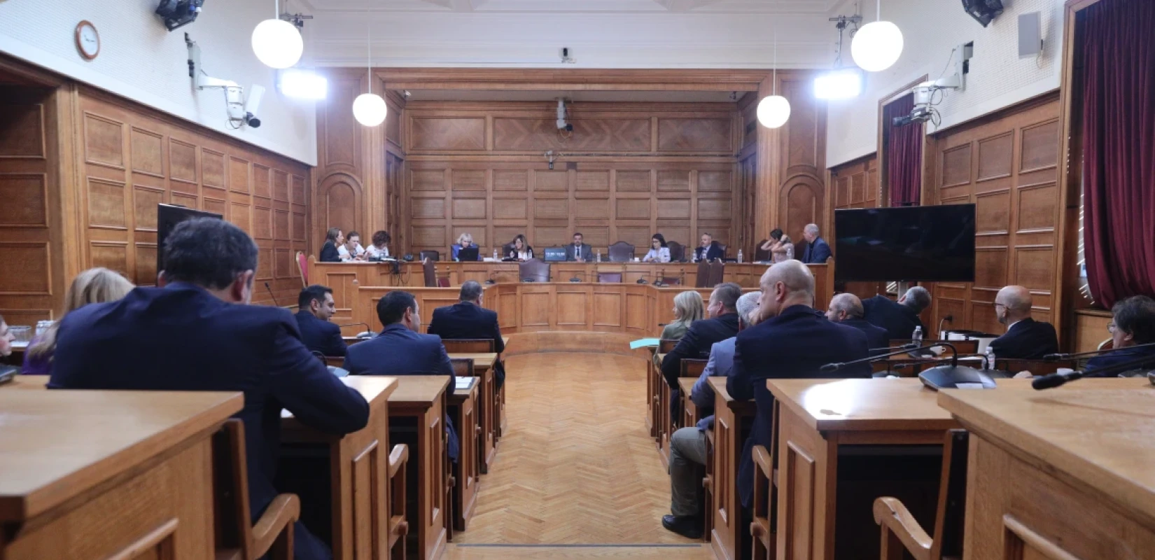 Εξεταστική ΟΠΕΚΕΠΕ: Την ερχόμενη εβδομάδα ο Χρ. Μαγειρίας - Δικαίωμα σιωπής επικαλείται ο Ηλ. Καλφούντζος