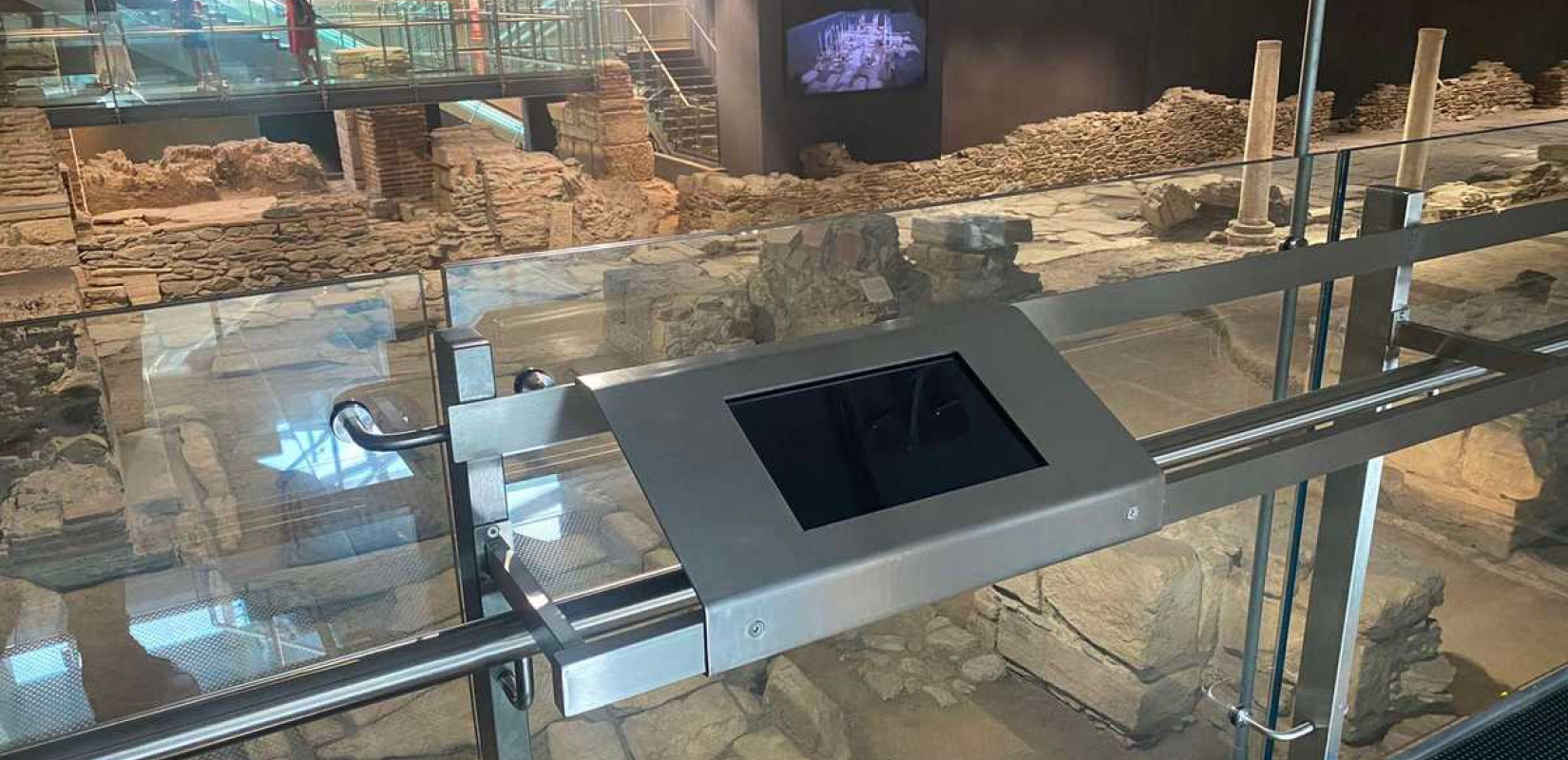 Μετρό Θεσσαλονίκης: Ηλεκτρισμός «χτυπά» επισκέπτες γύρω από τα αρχαία στον σταθμό Βενιζέλου