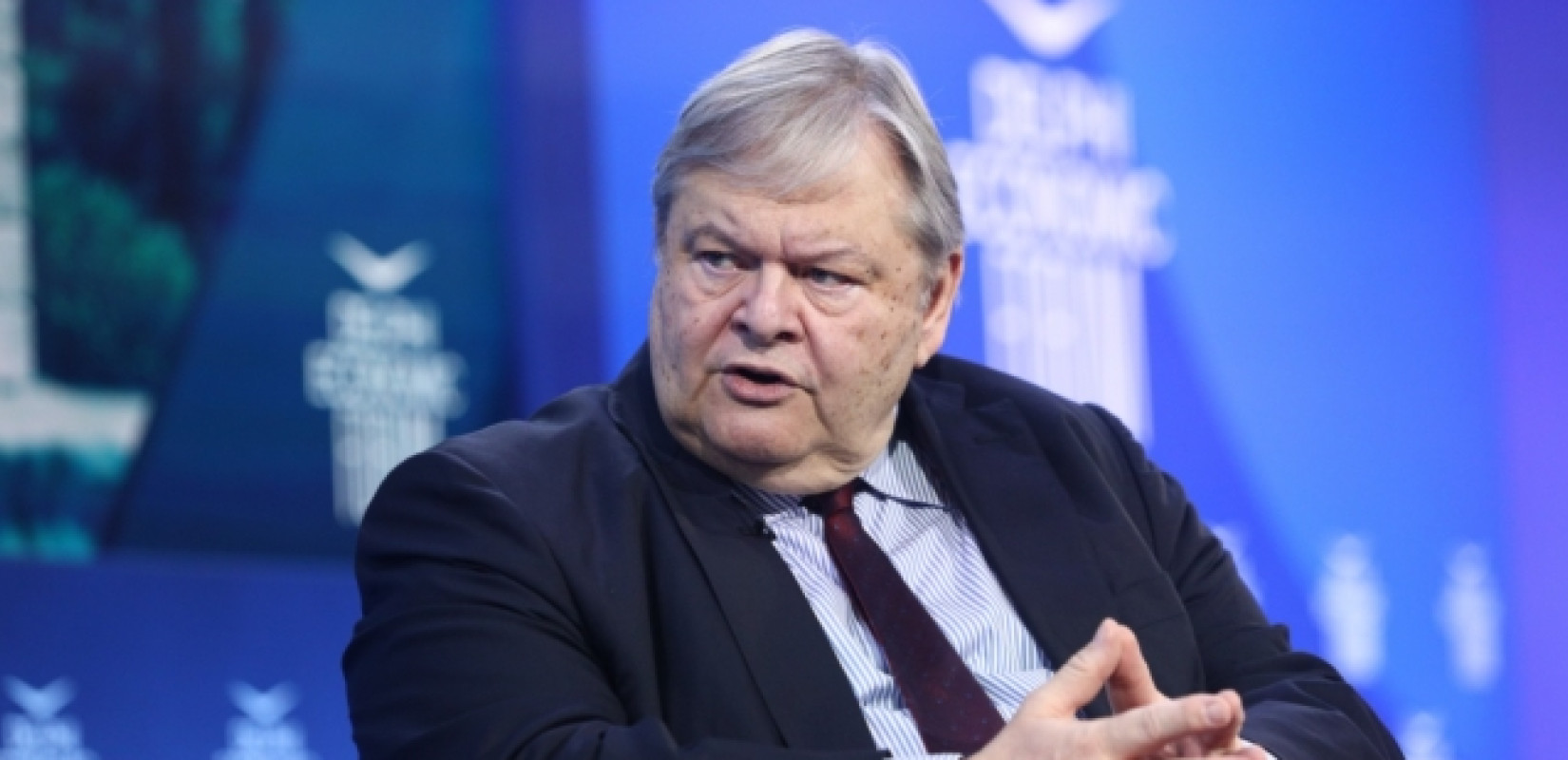 Επίθεση Βενιζέλου στην κυβέρνηση με αφορμή τις εξαγγελίες για το ρουσφέτι: «Πολιτικά ανιστόρητη και θεσμικά επιπόλαιη αντίδραση»