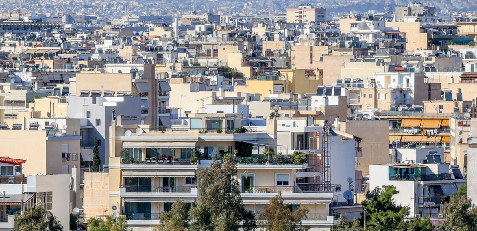 Ελληνοαμερικανικό Εμπορικό Επιμελητήριο: Πρώιμες ενδείξεις πίεσης σε ορισμένες κατηγορίες ακινήτων