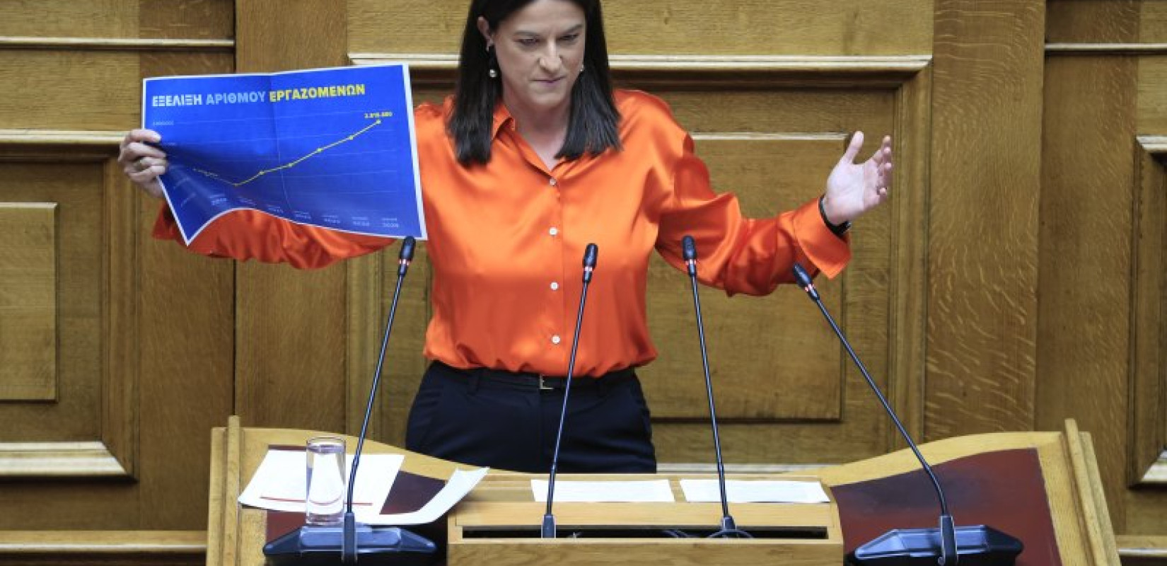 Κεραμέως από Βουλή: Πέντε αλήθειες και εννέα σημαντικές αλλαγές φέρνει το νέο εργασιακό νομοσχέδιο