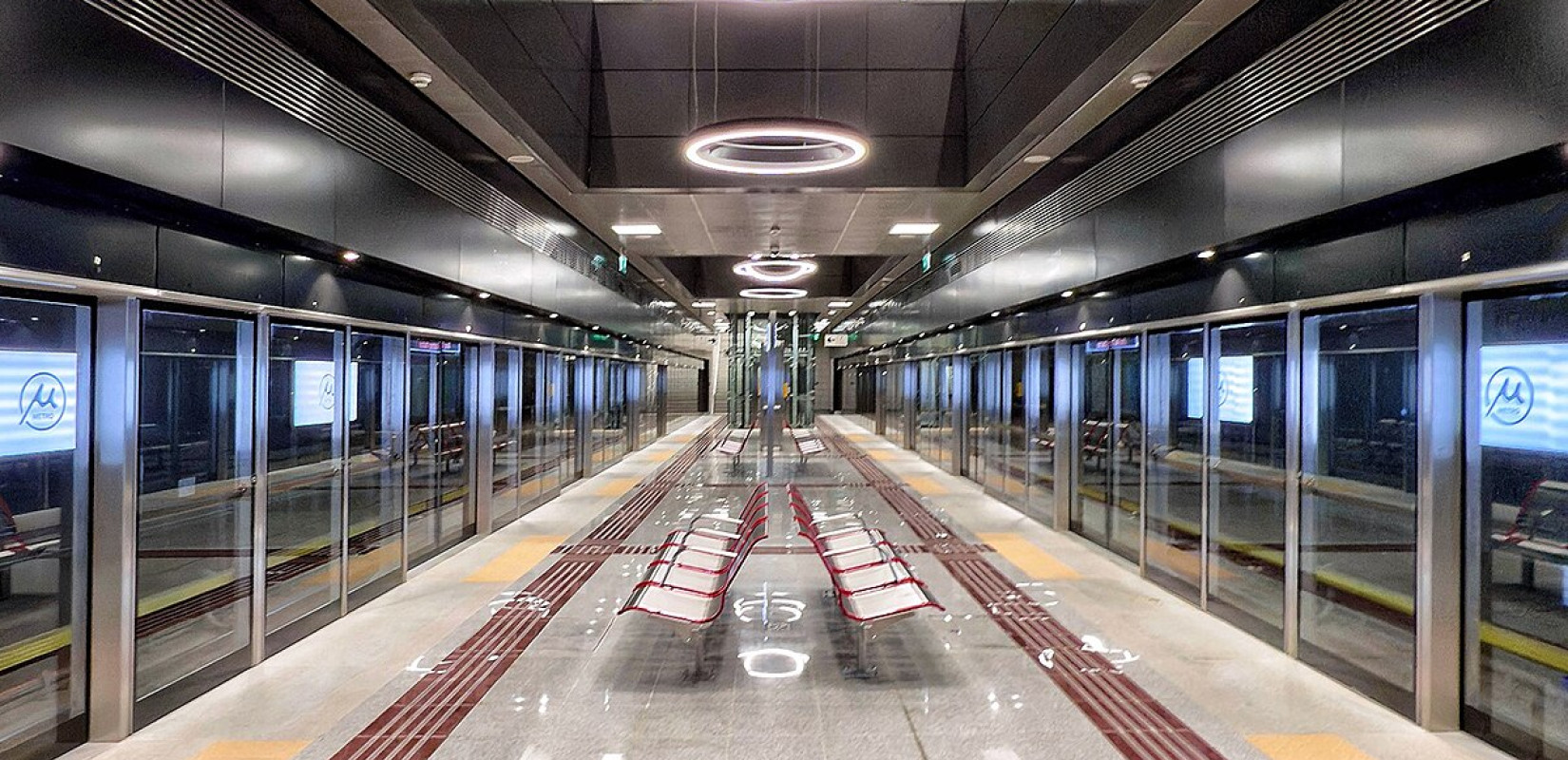 Θεσσαλονίκη: Η... καγκελαρία της Ναυαρίνου, το μέτρο για τους τζαμπατζήδες του μετρό και οι εκλογές στο Επαγγελματικό Επιμελητήριο. Γράφει ο Σαλονικιός