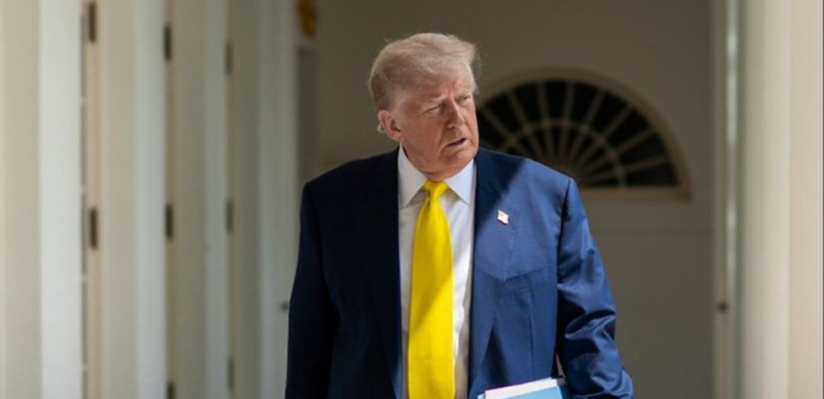 «Πρόεδρος της Ειρήνης»: Ο Λευκός Οίκος αποθεώνει τον Τραμπ μετά τη συμφωνία Ισραήλ–Χαμάς για κατάπαυση του πυρός στη Γάζα