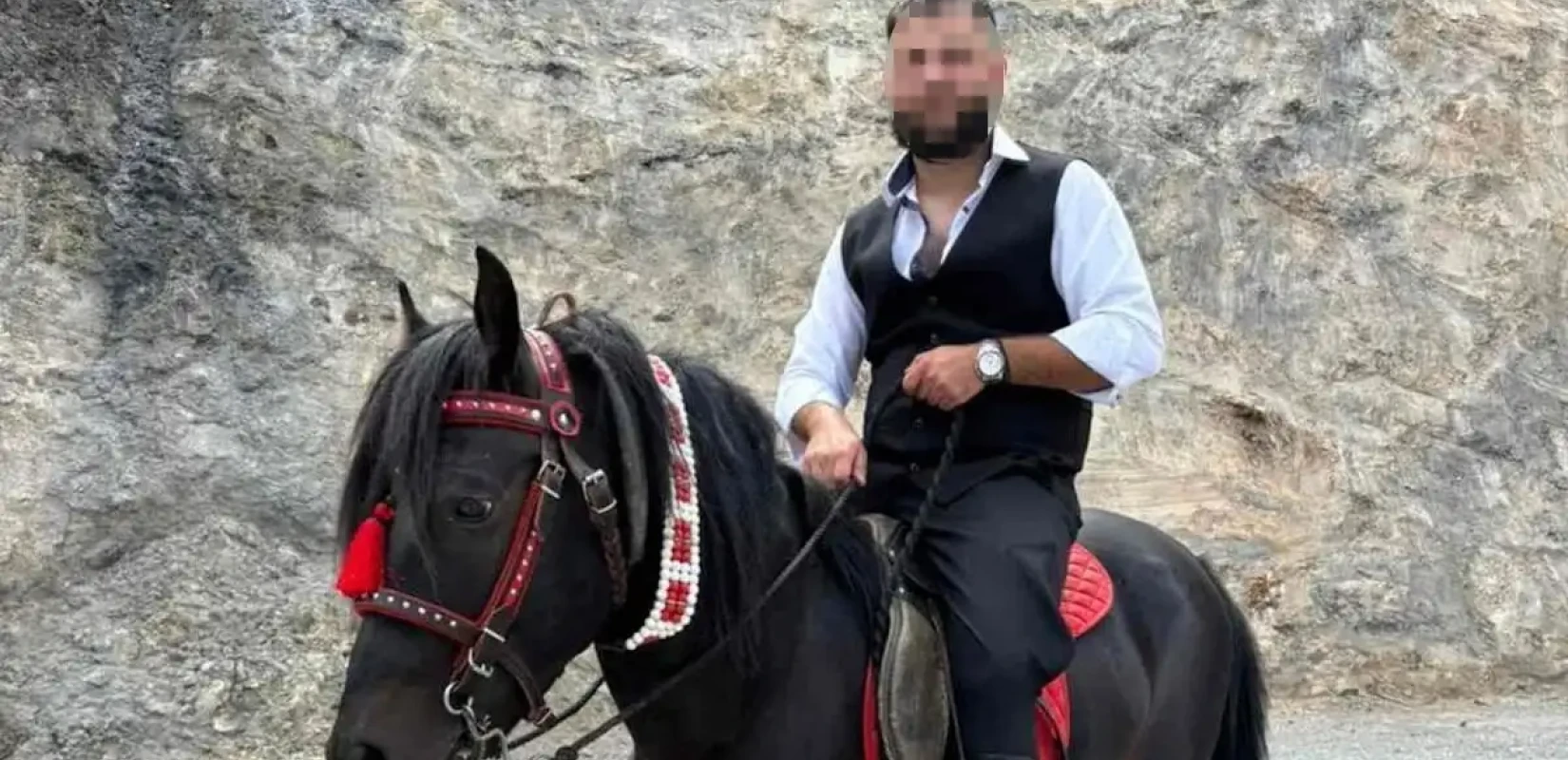 Χανιά: «Δέχτηκα απειλές, νόμιζα ότι θα βγάλει όπλο και τον πυροβόλησα» λέει ο 23χρονος που σκότωσε τον θείο του στην Κίσσαμο