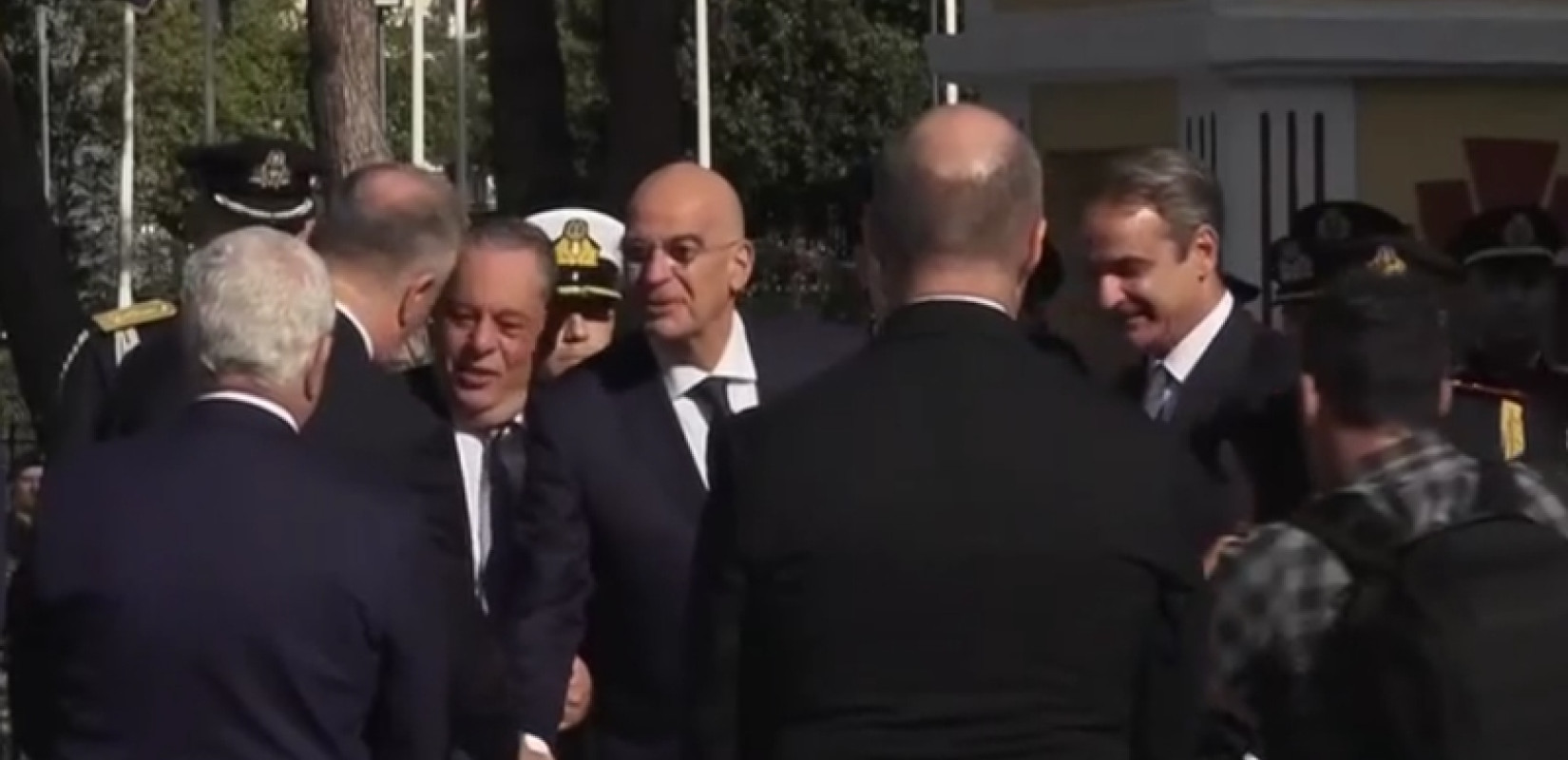 Η κυβέρνηση μετά τις παρελάσεις