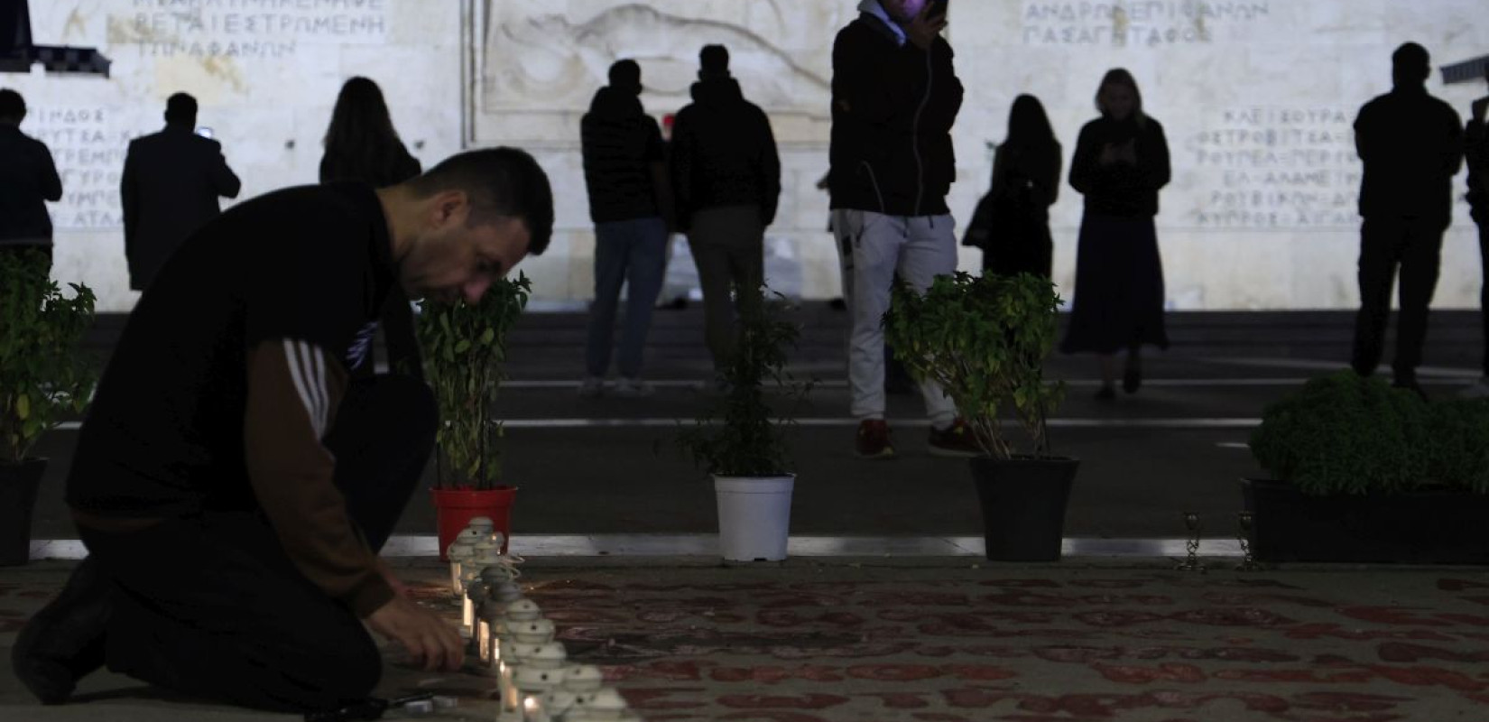 Θεσσαλονίκη: Συγκέντρωση στα δικαστήρια για τα Τέμπη - Δράση και στην Αθήνα - Έβαψαν τα ονόματα των 57 νεκρών (βίντεο)