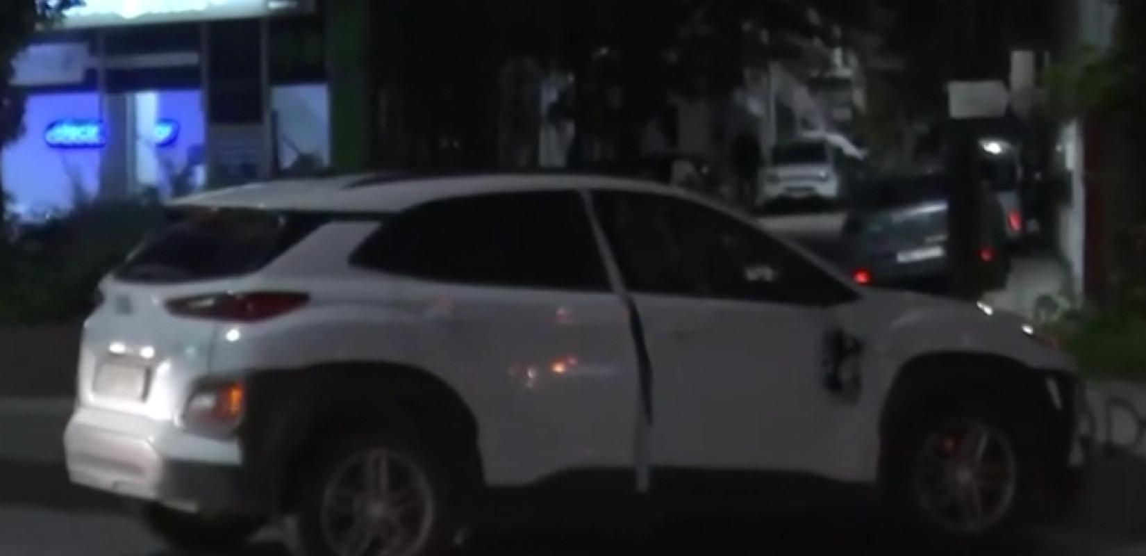 Θεσσαλονίκη: Τροχαίο ατύχημα στην Κ. Καραμανλή - Αστικό λεωφορείο συγκρούστηκε με ΙΧ (βίντεο)