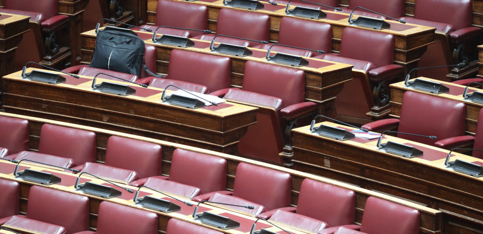 Βουλή: Κατατέθηκαν προς κύρωση οι συμβάσεις παραχώρησης της Εγνατίας Οδού, της Αττικής Οδού και του Νέου Αερολιμένα Ηρακλείου