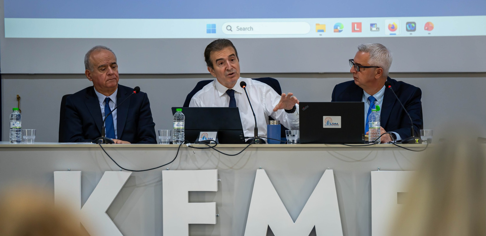 Με διευθυντές φυλακών συναντήθηκε ο  Μ. Χρυσοχοΐδης - «Συμβάλουμε στην επίλυση των ζητημάτων που προκύπτουν»
