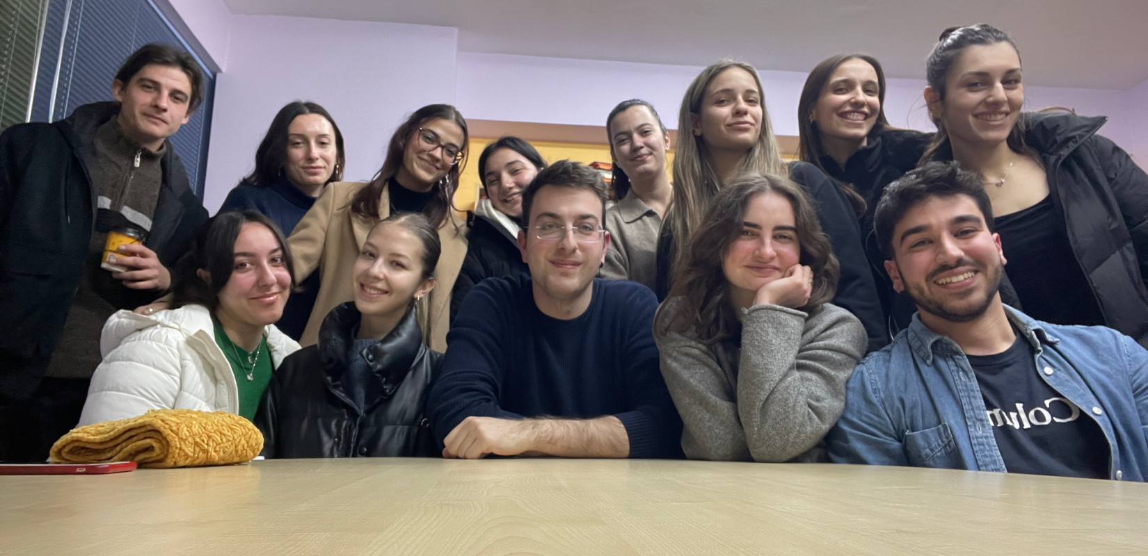 Μέλη της «Demotrust»