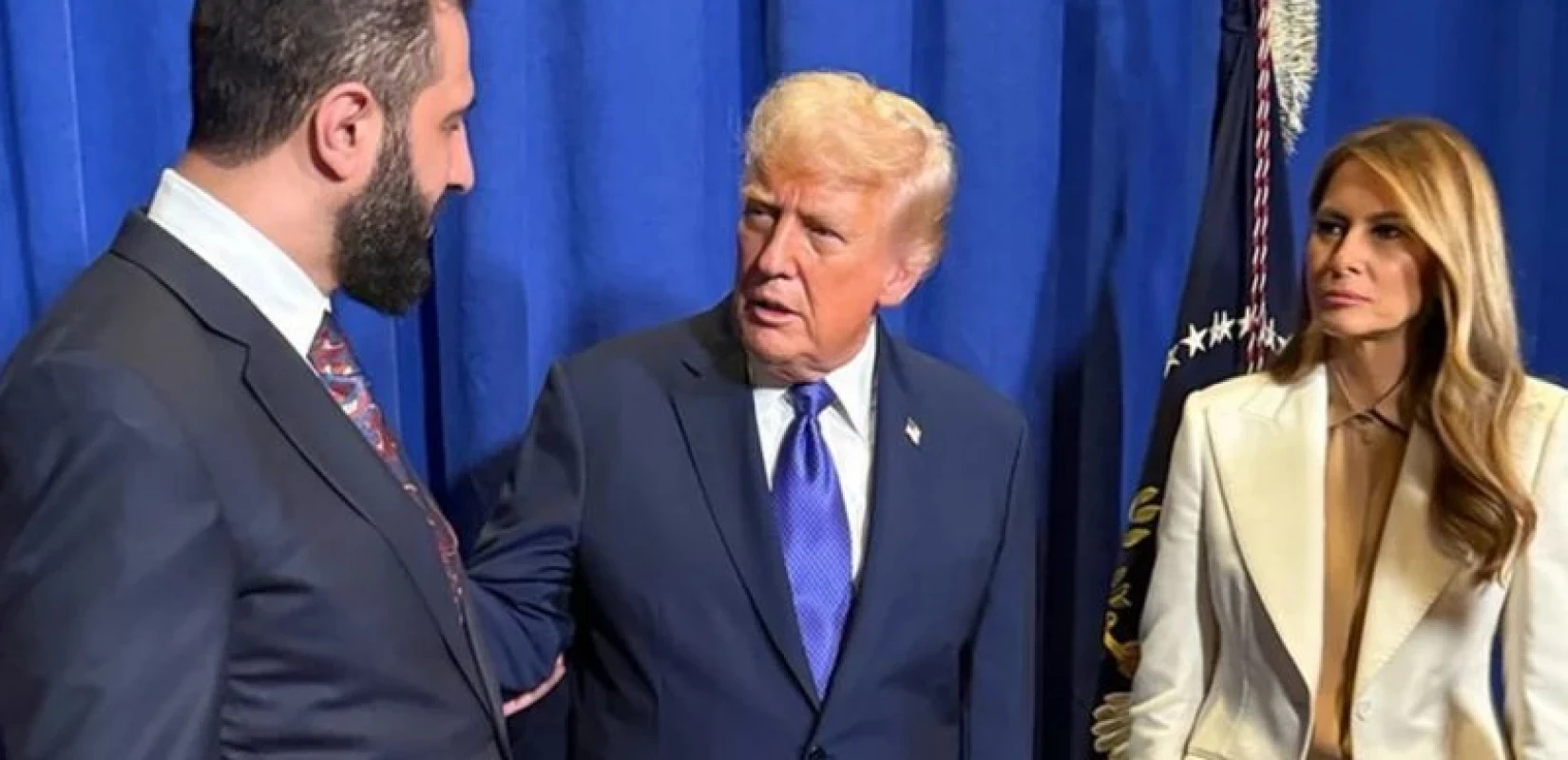 ΗΠΑ: Αποσύρουν τον Σύρο μεταβατικό πρόεδρο Σάρα από τη μαύρη λίστα των «τρομοκρατών» - Τη Δευτέρα στον Λευκό Οίκο