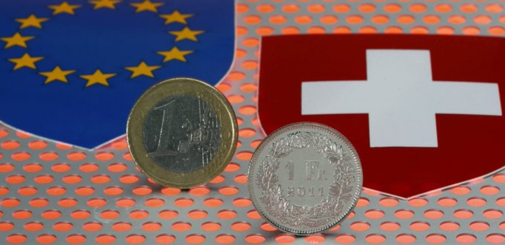 Το σχέδιο για δάνεια σε ελβετικό φράγκο: Oι ασφαλιστικές δικλείδες και τα πλεονεκτήματα - Αναλυτικά παραδείγματα