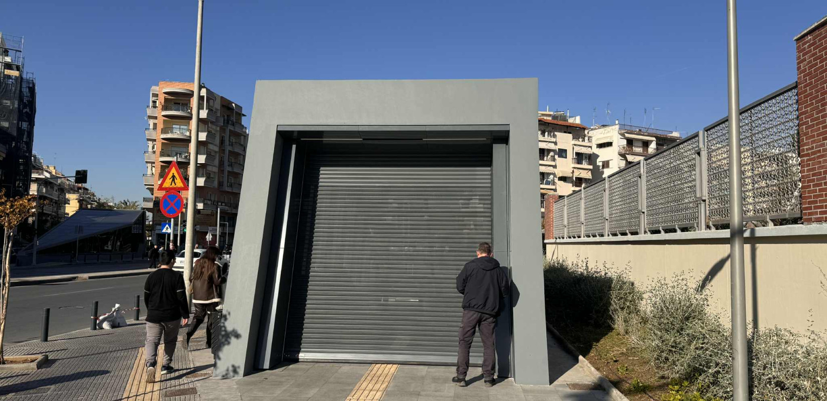 Θεσσαλονίκη: Κατέβασε ρολά το μετρό- Νέες λεωφορειακές γραμμές και αστυνομικά μέτρα στη «μάχη» κατά του κυκλοφοριακού (βίντεο)