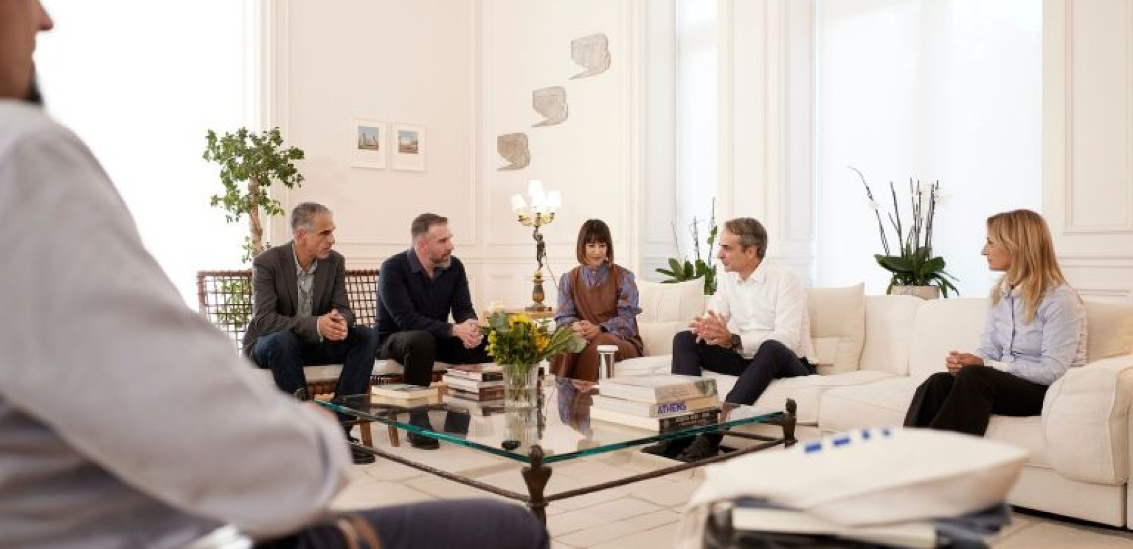 Κυρ. Μητσοτάκης: Υποδέχτηκε Μαραθωνοδρόμους στο Μαξίμου