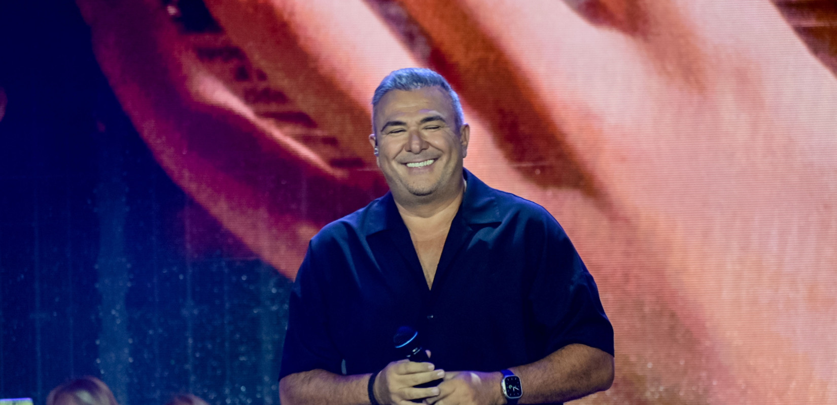 Οργανώνουν ημερήσιες εκδρομές με πούλμαν στη Θεσσαλονίκη για την χριστουγεννιάτικη γιορτή με τον Αντώνη Ρέμο