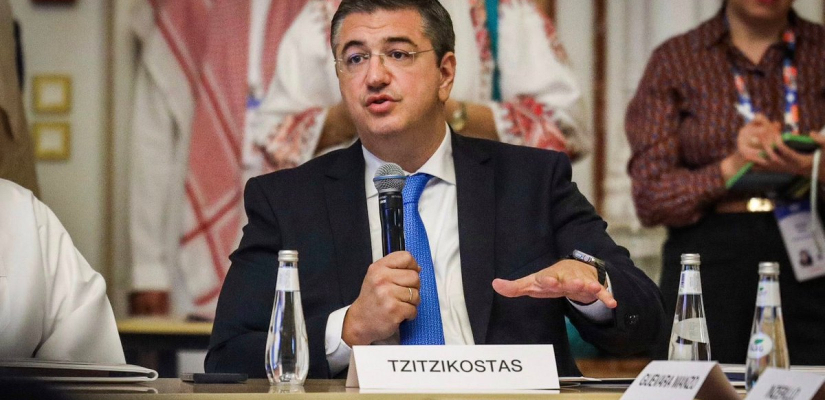 Ριάντ - Απ. Τζιτζικώστας: «Στόχος να γίνει η Ευρώπη η πρώτη ήπειρος τεχνητής νοημοσύνης για τον τουρισμό»