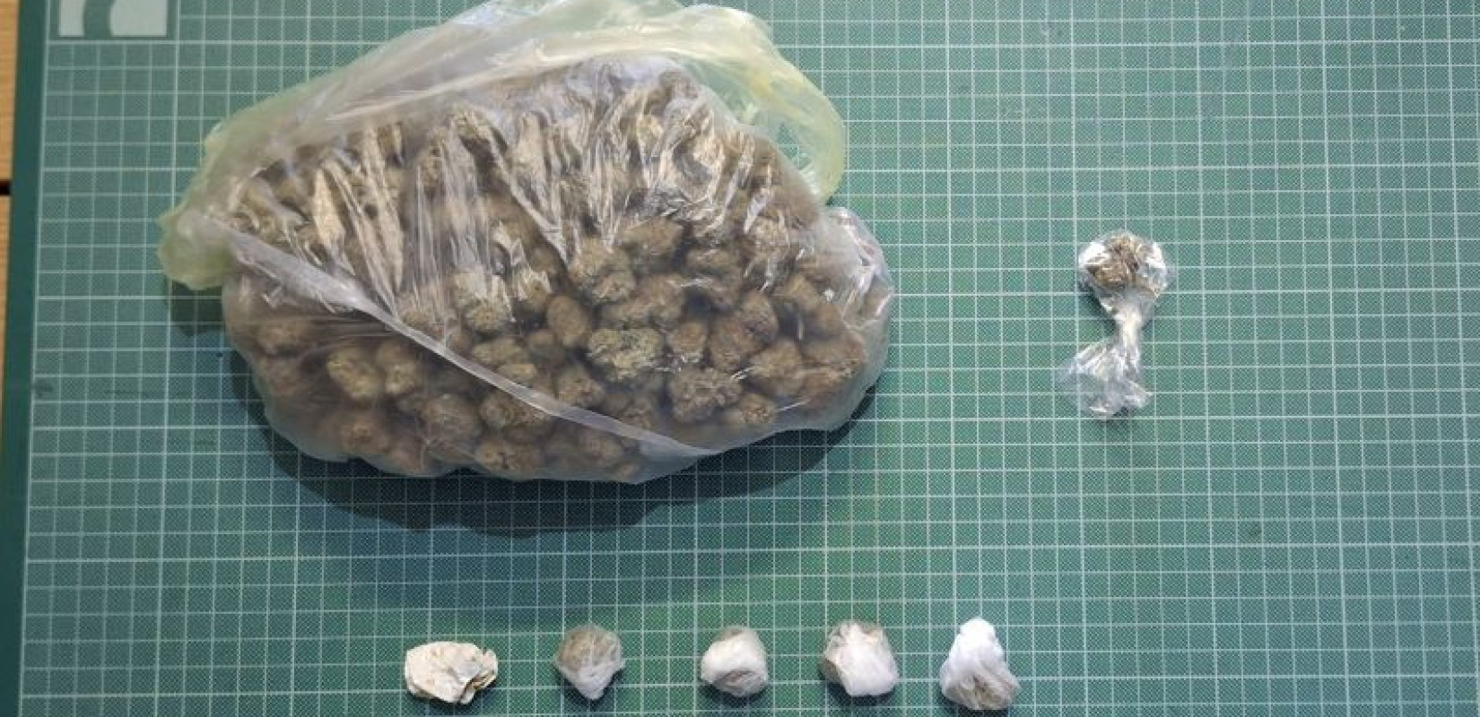 Θεσσαλονίκη: Δύο νεαροί αλλοδαποί συνελήφθησαν με 215 γρ. κάνναβης και 700 ευρώ