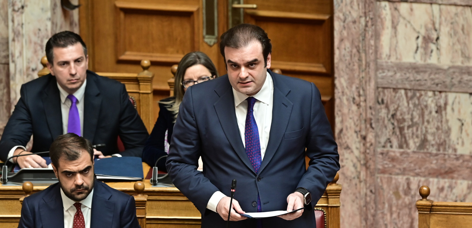 Προϋπολογισμός 2026: Στα 3,2 δισ. ευρώ η ενίσχυση για μισθωτούς, επαγγελματίες, αγρότες και ένστολους