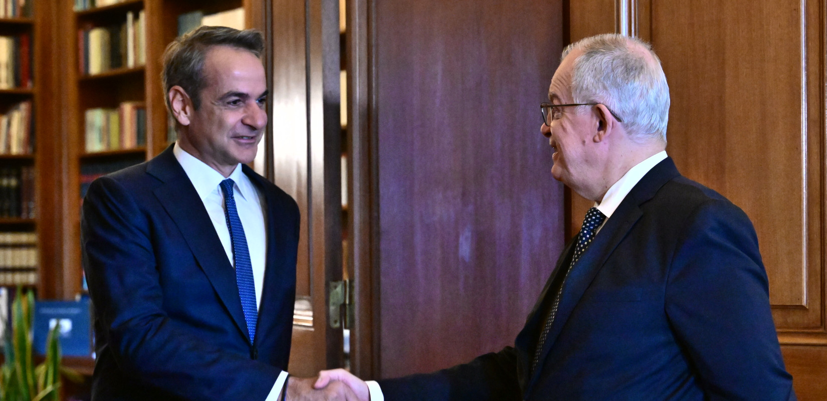 Συνάντηση Μητσοτάκη - Τασούλα: «Η Ελλάδα κόμβος στην παροχή ενέργειας στην Ευρώπη»