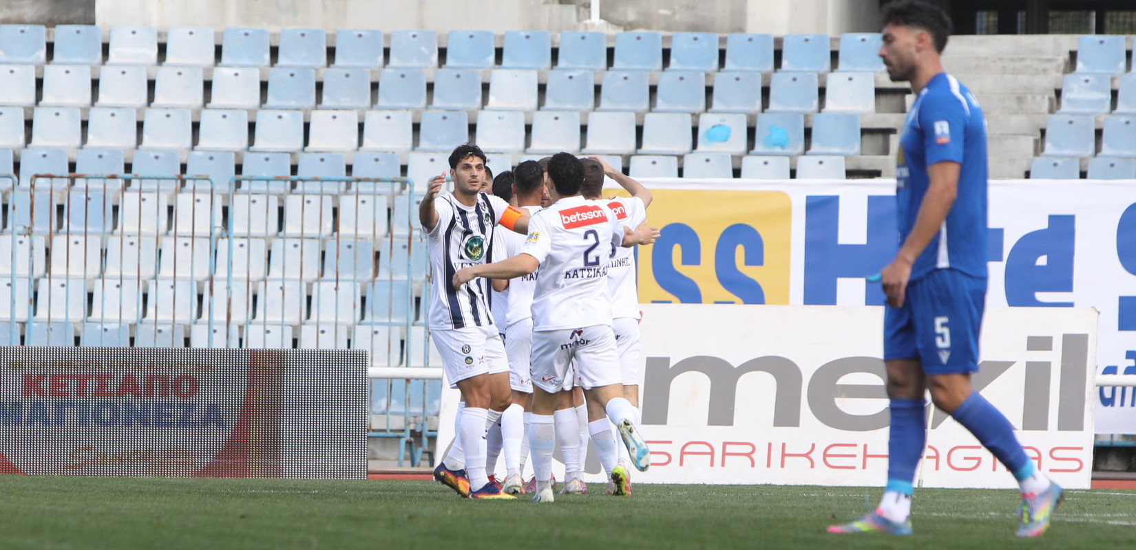 Super League 2: Με το «φτωχό» 1-0 επί της Καβάλας συνέχισε την επέλασή του ο Ηρακλής - Ήττα του ΠΑΟΚ Β' (βίντεο)
