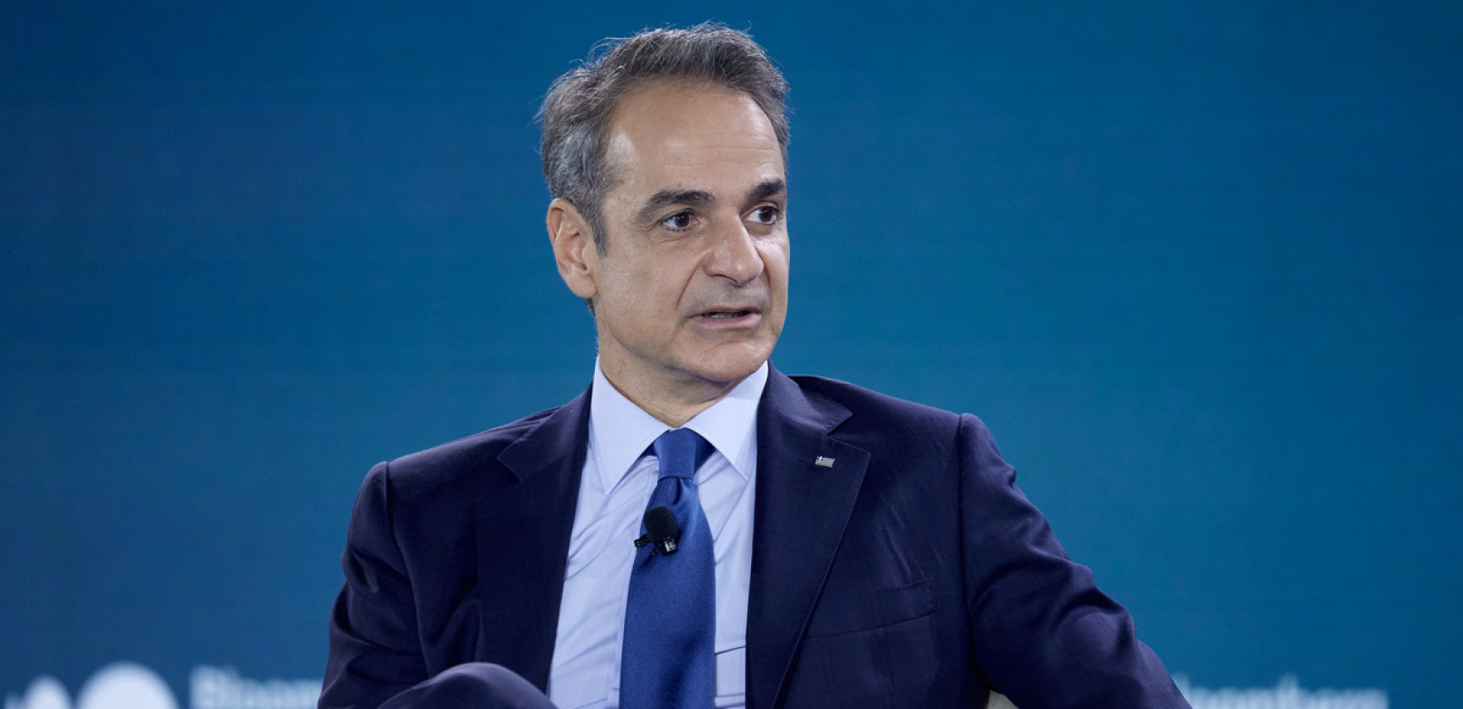 Θετικά νέα για την κυβέρνηση από την οικονομία και τις δημοσκοπήσεις