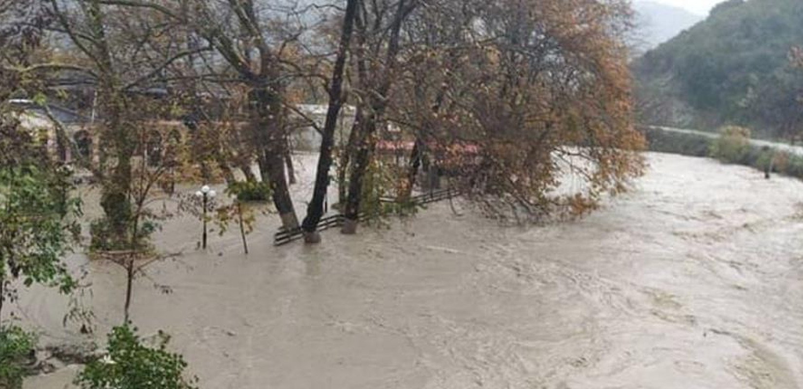 Ιωάννινα: Ζημιές σε καλλιέργειες, δρόμους και γέφυρες προξένησε η κακοκαιρία στην Ήπειρο