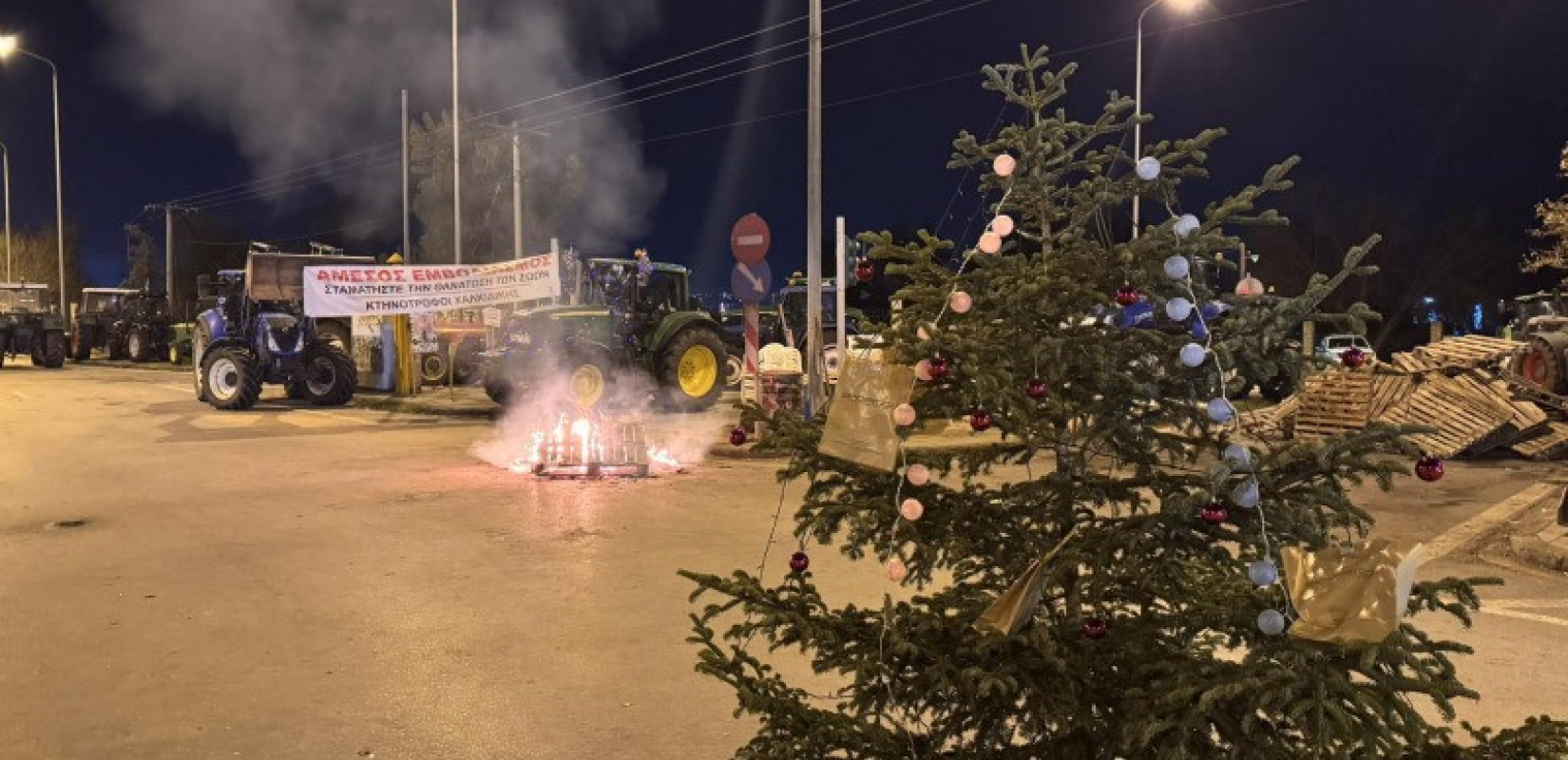 Θεσσαλονίκη: Στα γραφεία των βουλευτών οι αγρότες - Σήμερα οι αποφάσεις για νέους αποκλεισμούς δρόμων