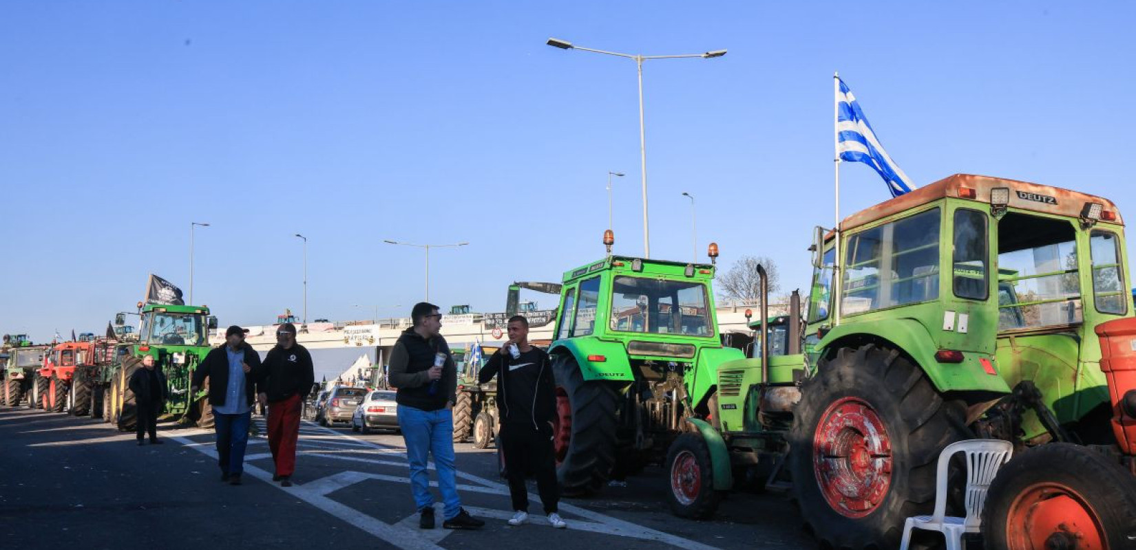 Αγρότες: Δυσαρεστημένοι στη Νίκαια από τις κυβερνητικές εξαγγελίες - Δεν σχεδιάζουν να ανοίξουν τους δρόμους