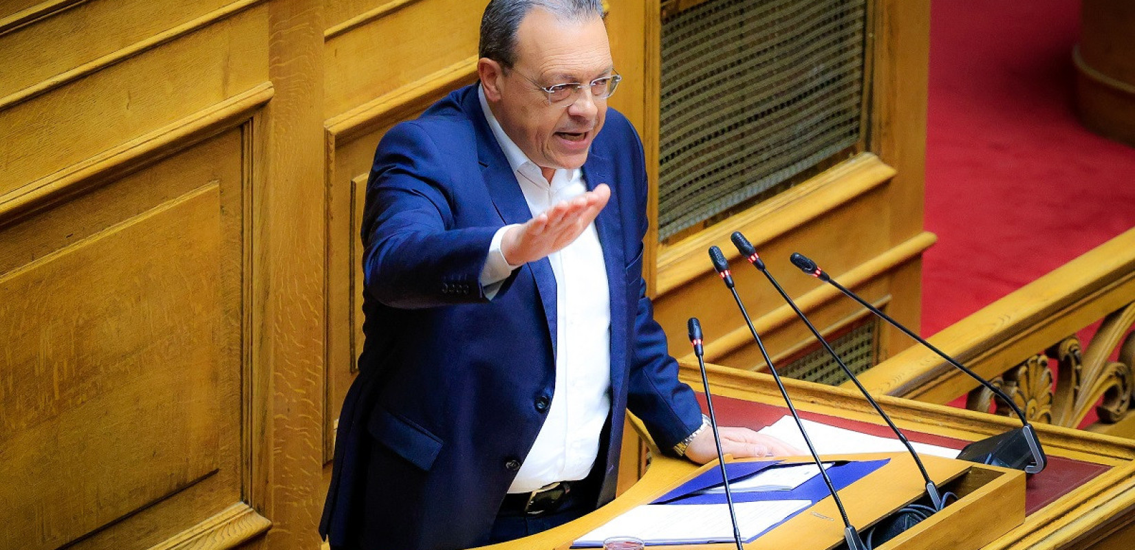 Κοινό νομοσχέδιο ΣΥΡΙΖΑ, ΠΑΣΟΚ και Νέας Αριστεράς προτείνει ο Φάμελλος για το αγροτικό